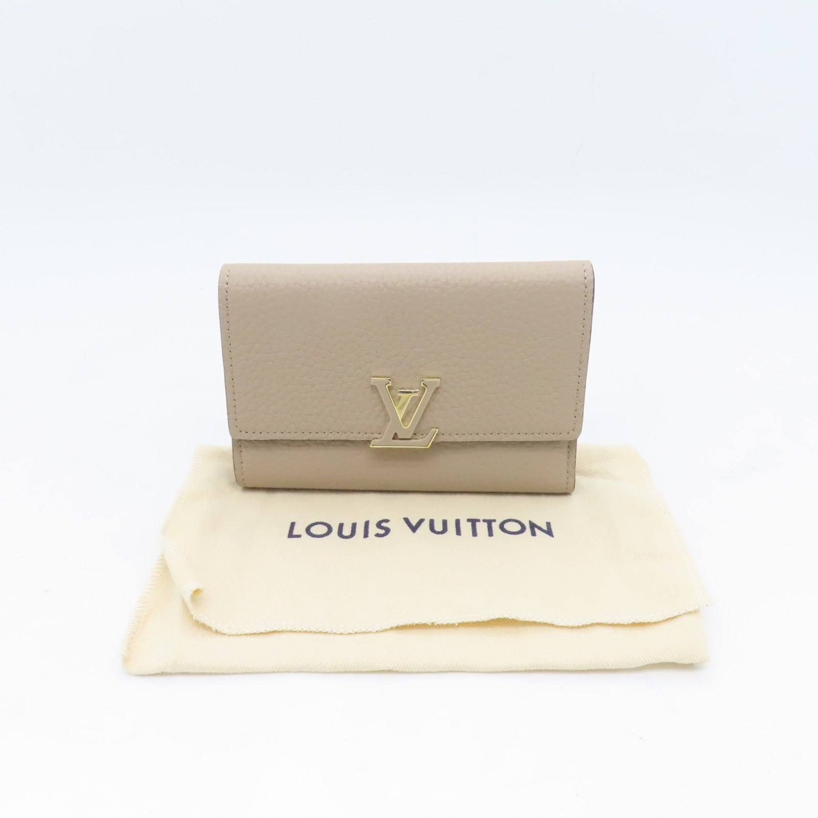 LOUIS VUITTON 牛皮皮革Capucines Wallet金扣錢包杏色