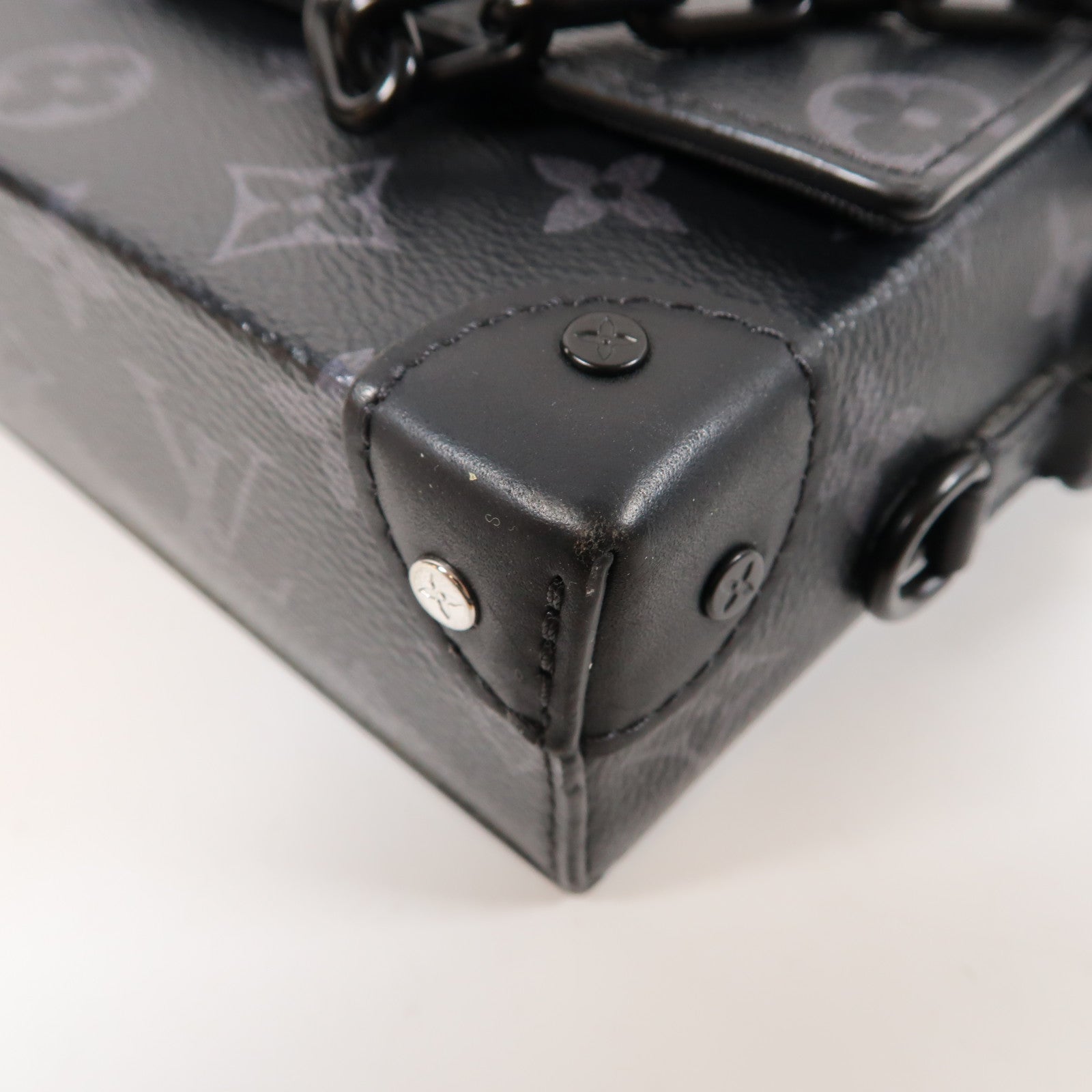 LOUIS VUITTON Monogram Eclipse Steamer肩背袋黑色/灰色