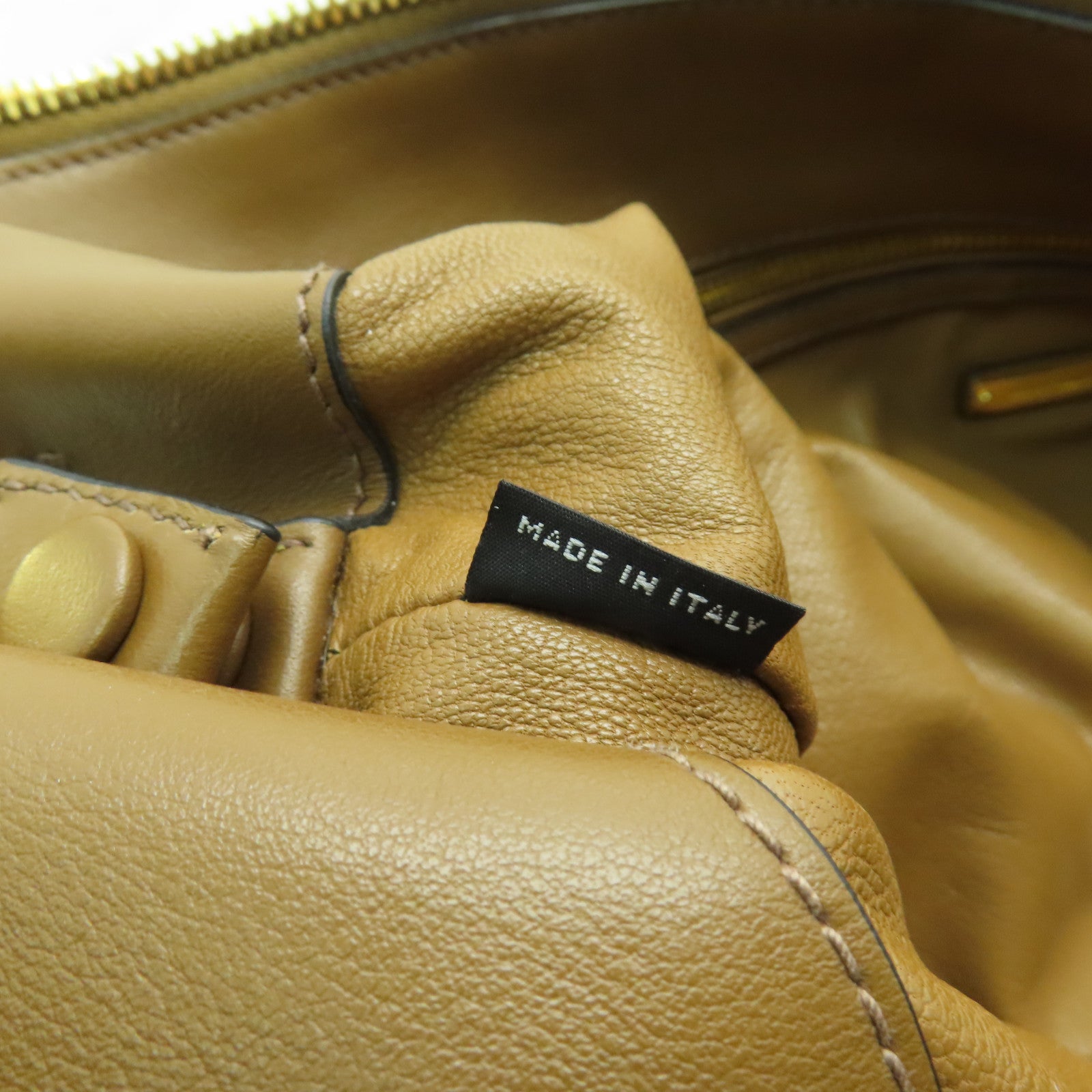 Miu Miu 牛皮皮革Shoulder Bag金扣肩背袋棕色