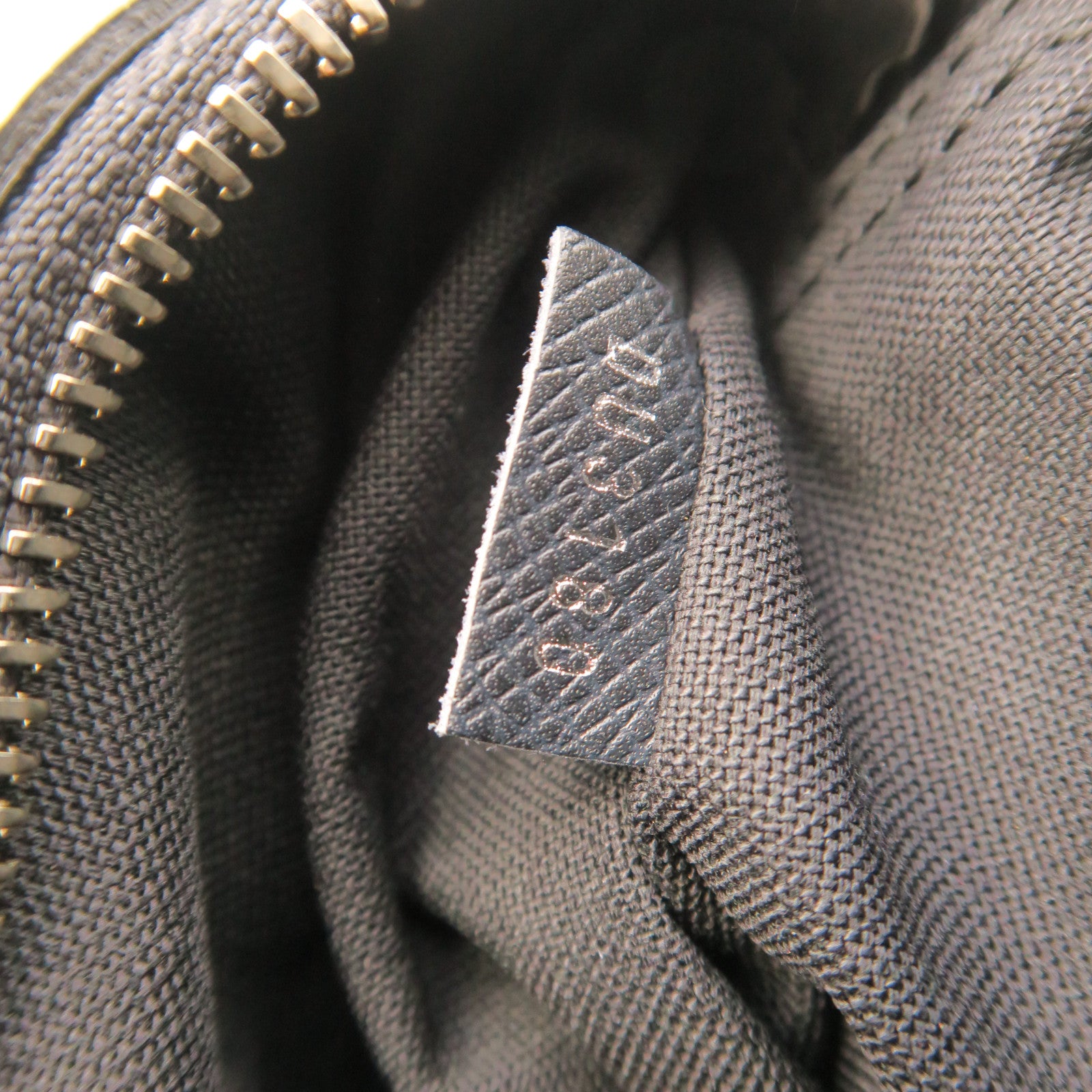 LOUIS VUITTON Taiga Roman MM Silver Buckle Shoulder Bag Black