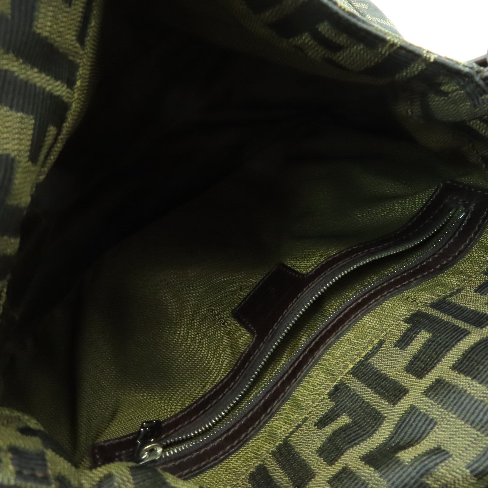 FENDI 帆布Shoulder Bag銀扣肩背袋啡色