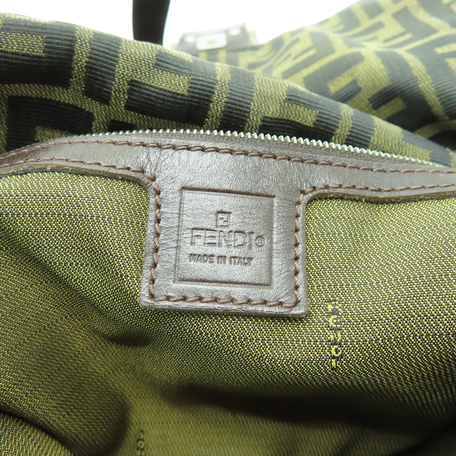 FENDI 帆布Shoulder Bag銀扣肩背袋啡色