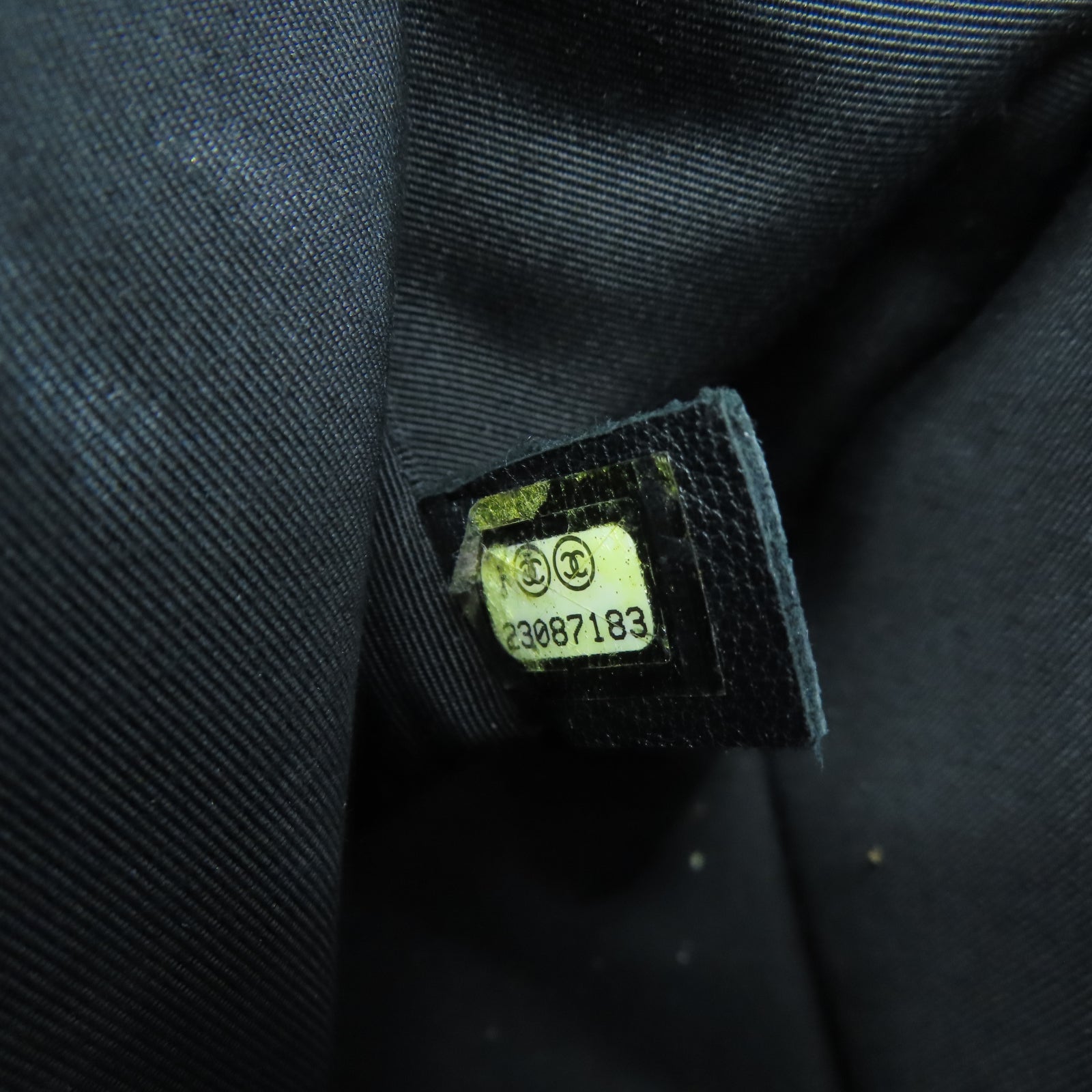 CHANEL 【激減優惠】菱格牛皮皮革Chanel Boy 25銀扣鏈帶肩背袋黑色