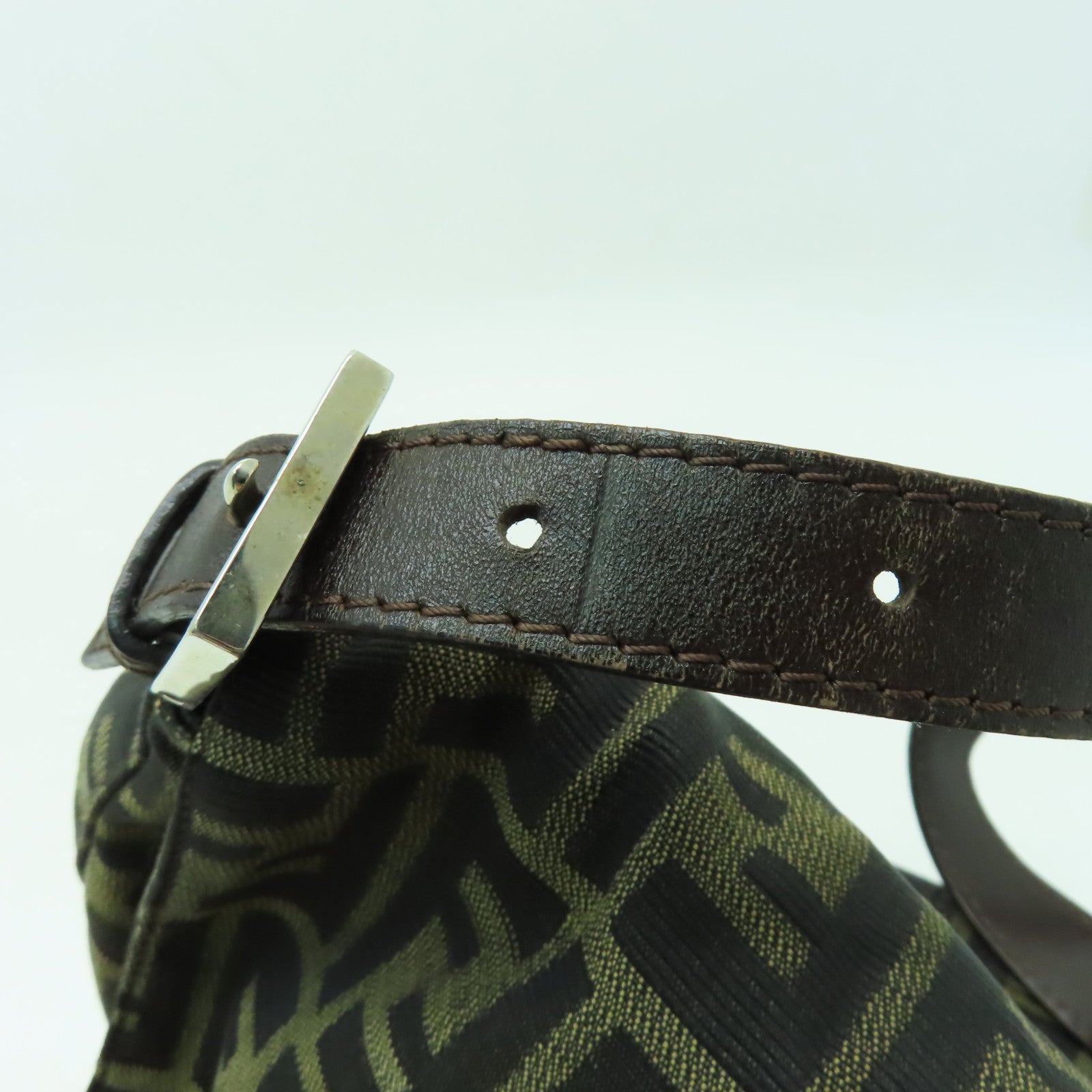 FENDI 帆布Shoulder Bag銀扣肩背袋啡色