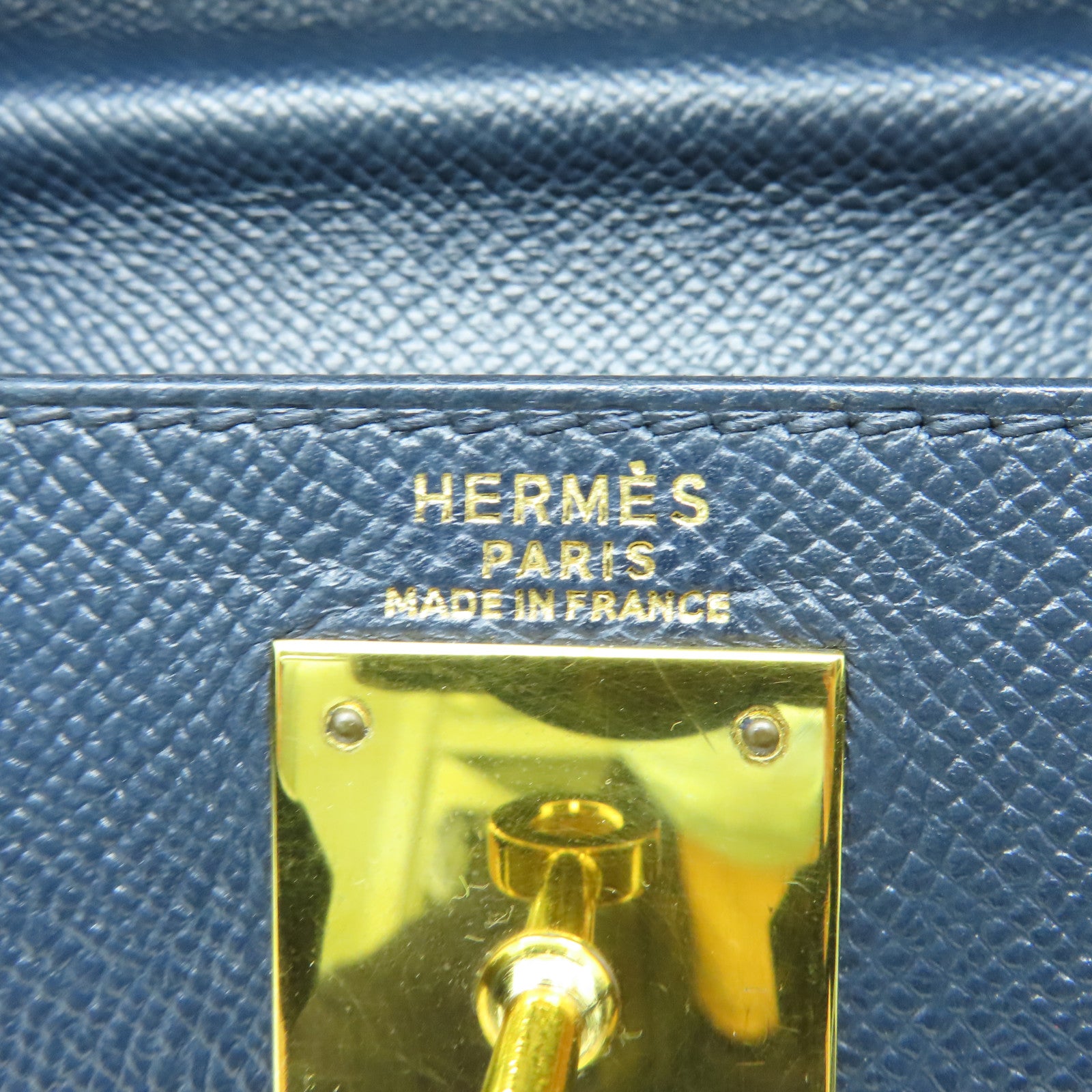 HERMES Epsom皮革Kelly 28金扣手挽袋藍色