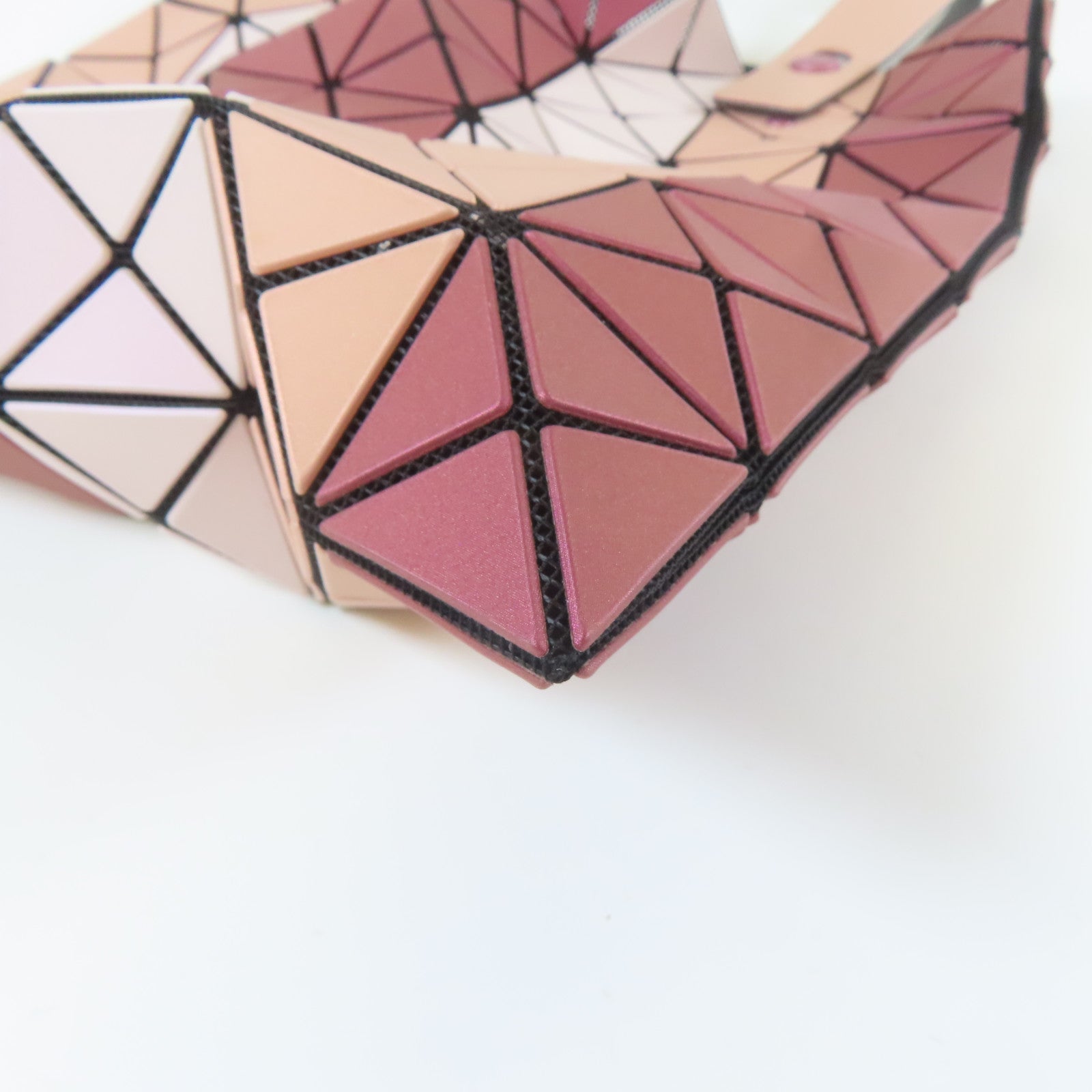 ISSEY MIYAKE PVC Issey Miyake Bao Bao黑扣肩背袋桃色/粉紅色