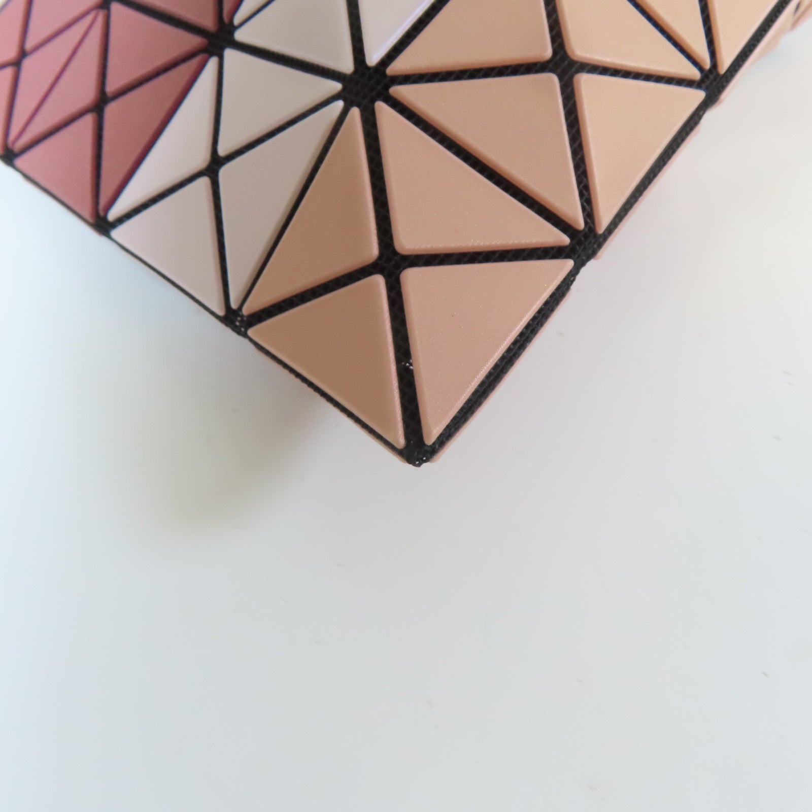 ISSEY MIYAKE PVC Issey Miyake Bao Bao黑扣肩背袋桃色/粉紅色