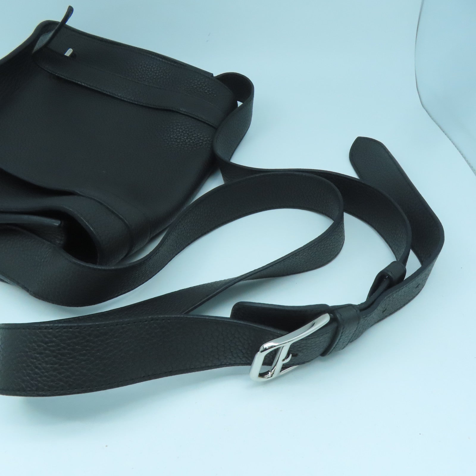 HERMES Taurillon Clemence Leather Steve Silver Buckle Shoulder Bag Black