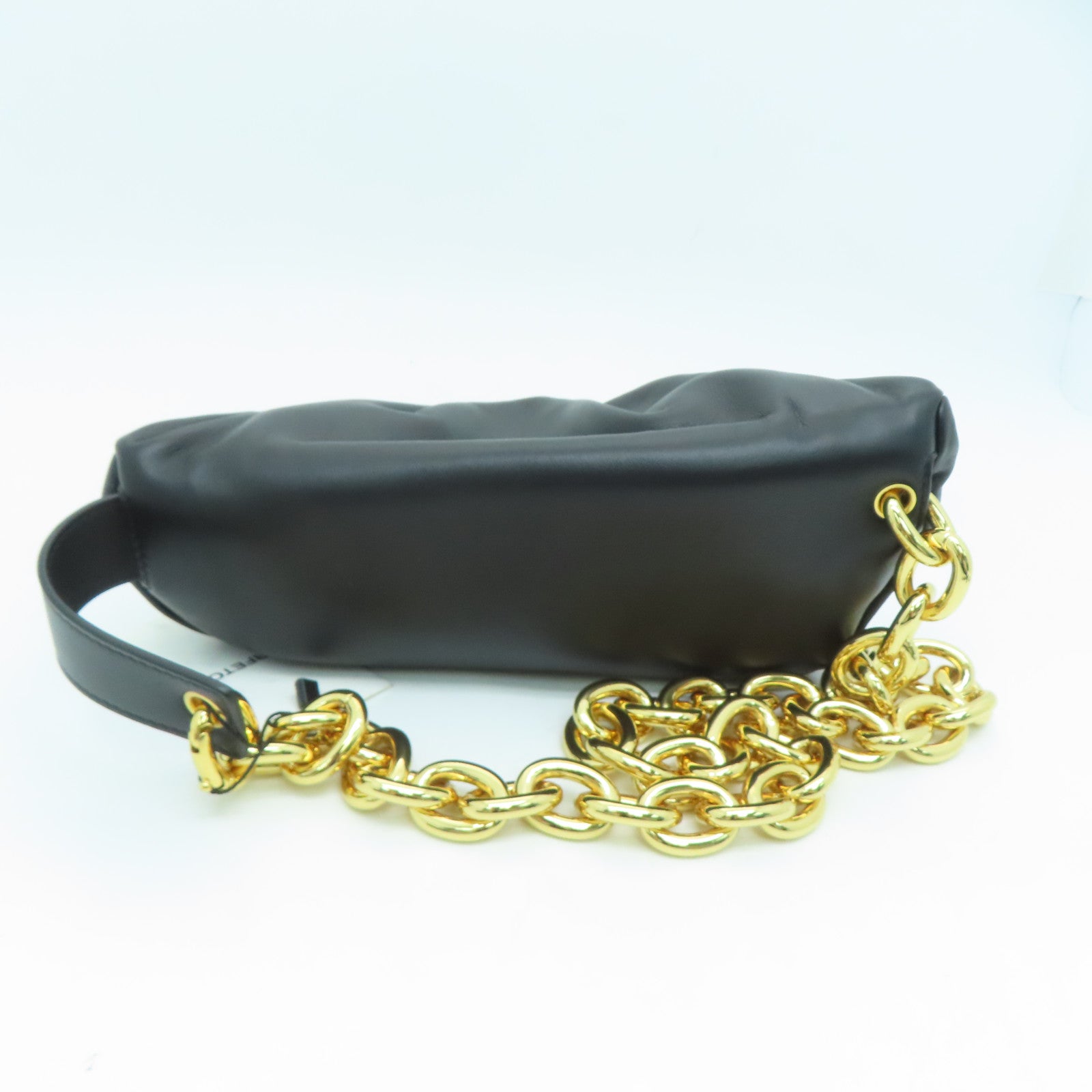 BOTTEGA VENETA 羊皮皮革Belt Chain Shoulder金扣链带肩背袋黑色