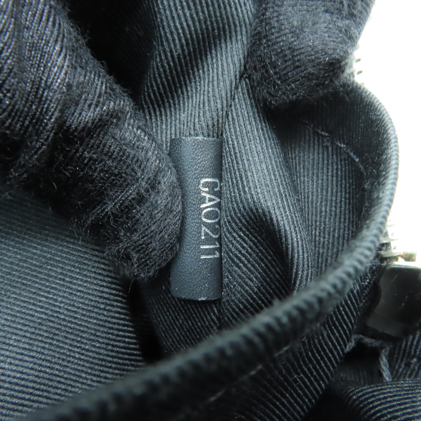 LOUIS VUITTON Damier Graphite Avenue Sling Bag銀扣單肩包黑色
