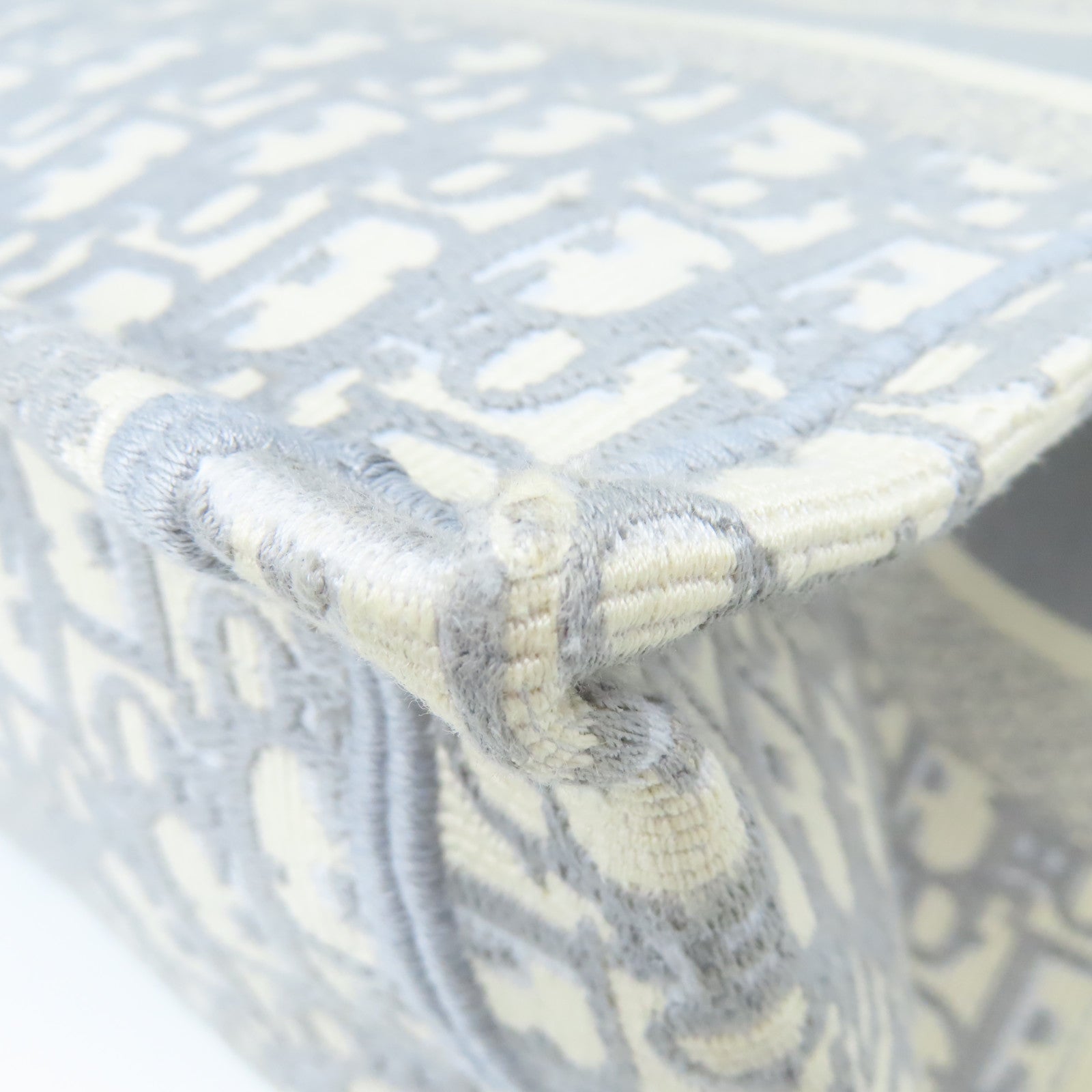 Dior 帆布Medium Book Tote Bag手挽袋灰色/米白色