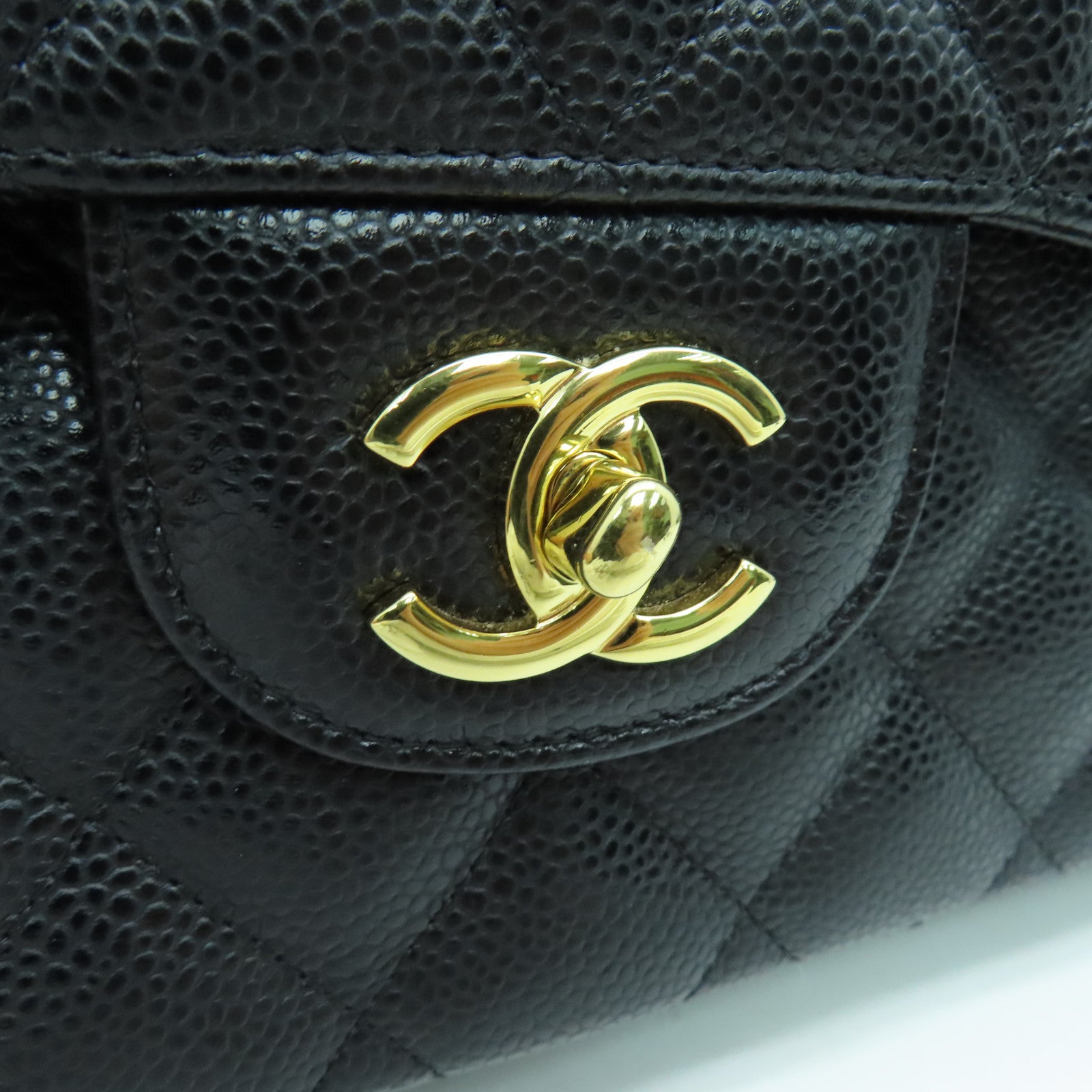 CHANEL 菱格牛皮皮革Jumbo Shoulder Bag金扣鏈帶肩背袋黑色