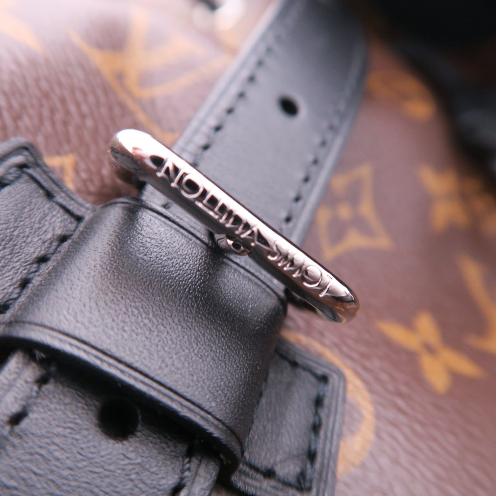LOUIS VUITTON Monogram Christopher PM銀扣背包啡色