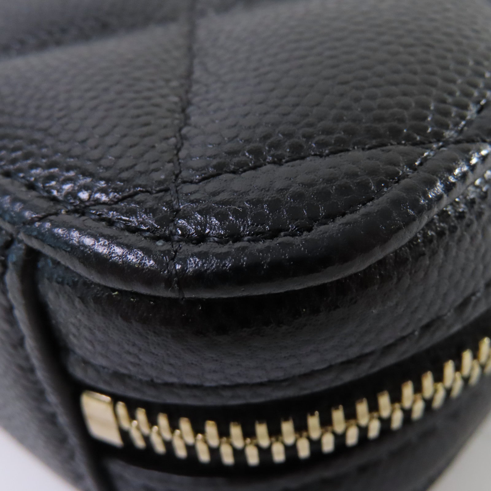 CHANEL 菱格Caviar皮革Phone Shoulder Bag金扣鏈帶肩背袋黑色