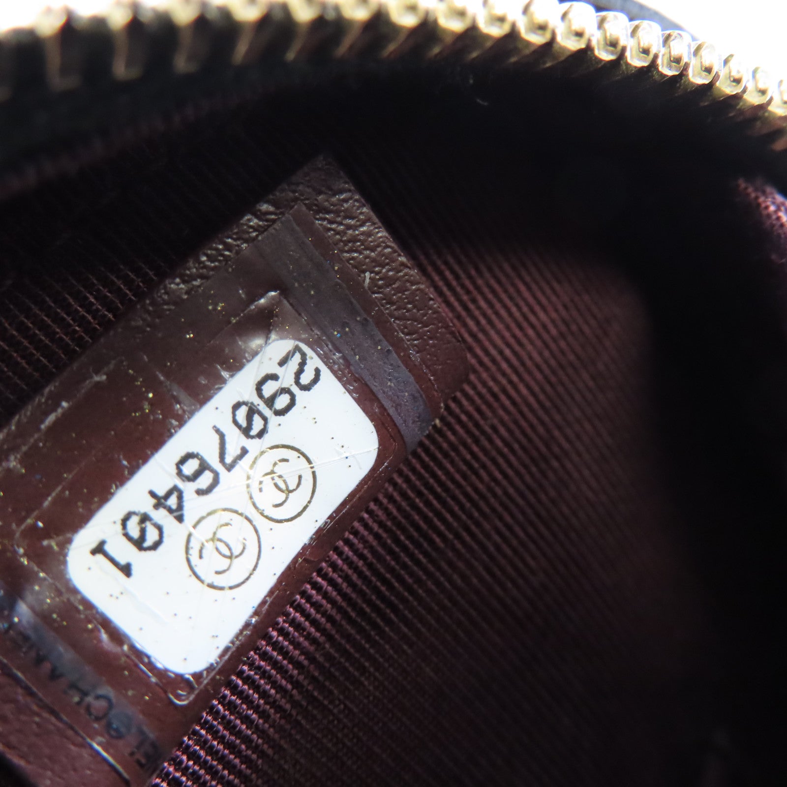 CHANEL 菱格Caviar皮革Phone Shoulder Bag金扣鏈帶肩背袋黑色