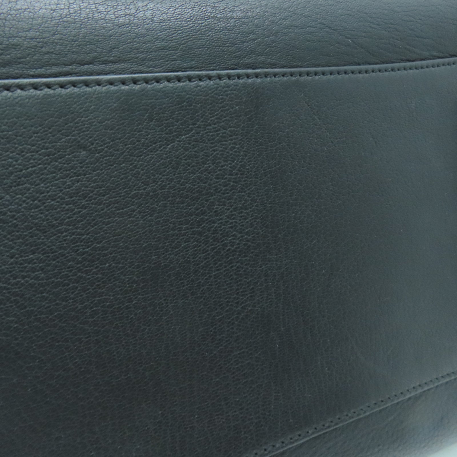 GIVENCHY 牛皮皮革Antigona Bag银扣手挽肩背两用袋黑色