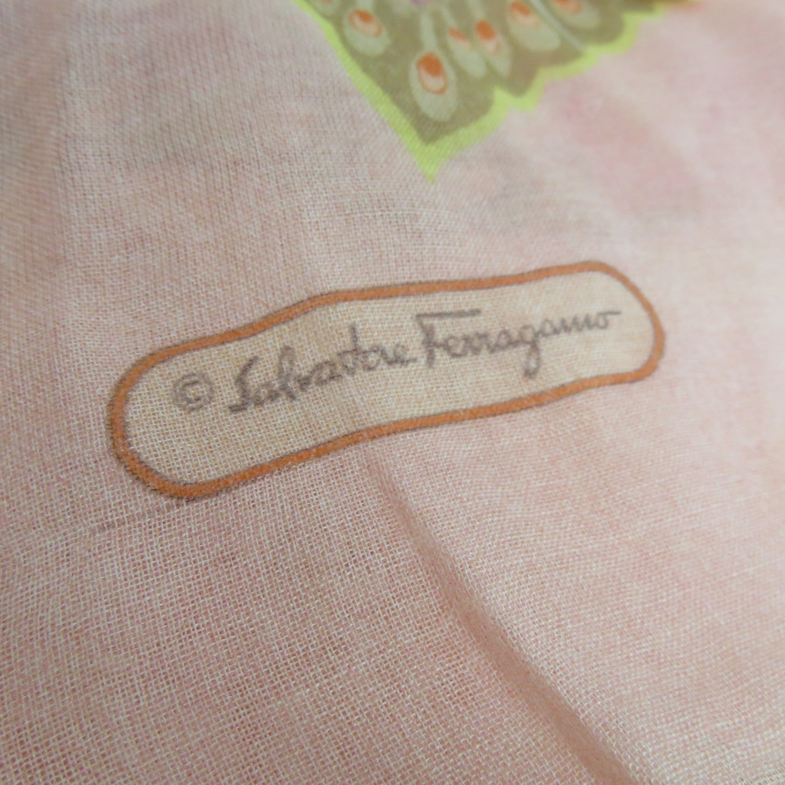 Salvatore Ferragamo 莫代爾布料/羊絨Scarf圍巾粉紅色/橙色