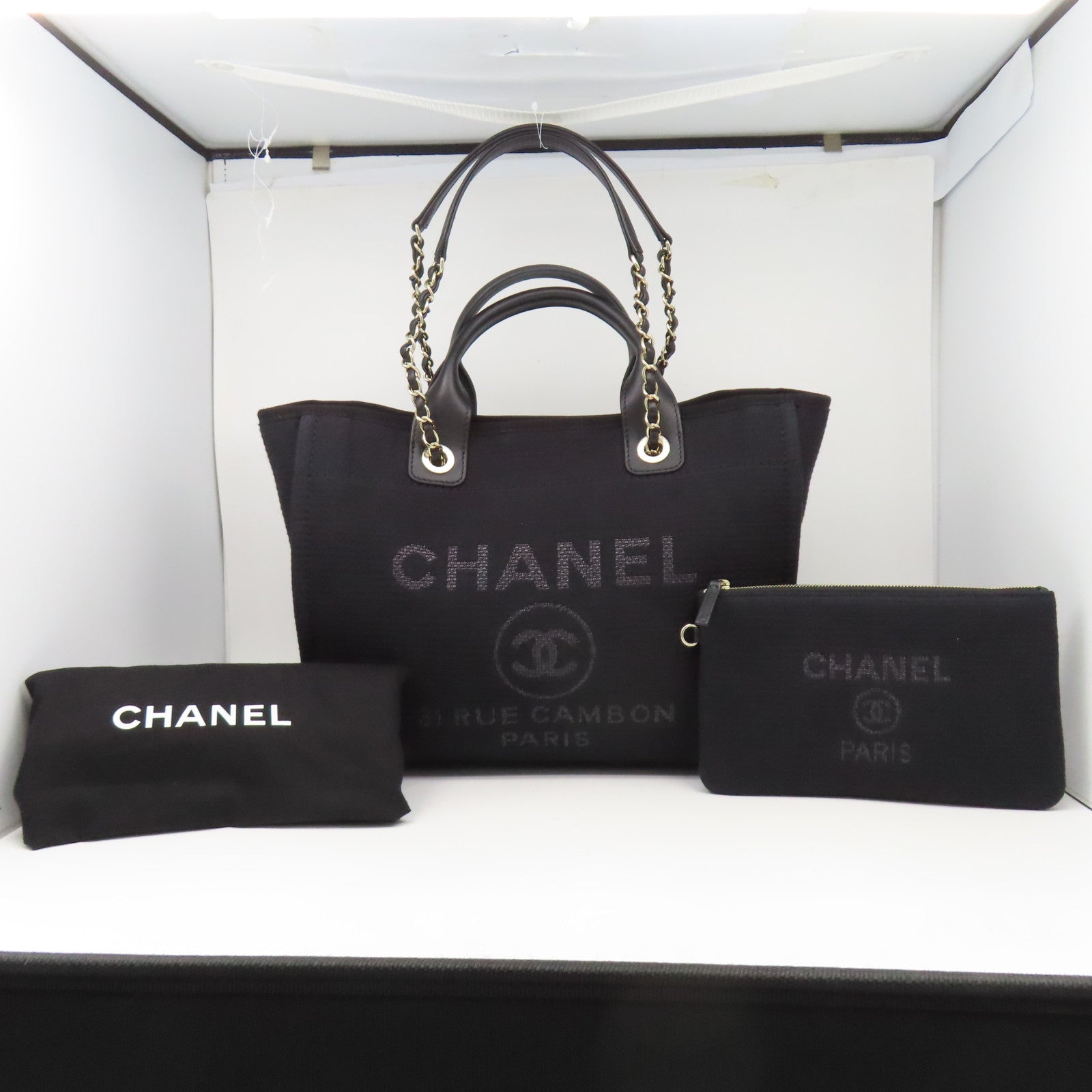CHANEL 帆布Deauville Tote Medium銀扣手挽肩背兩用袋黑色