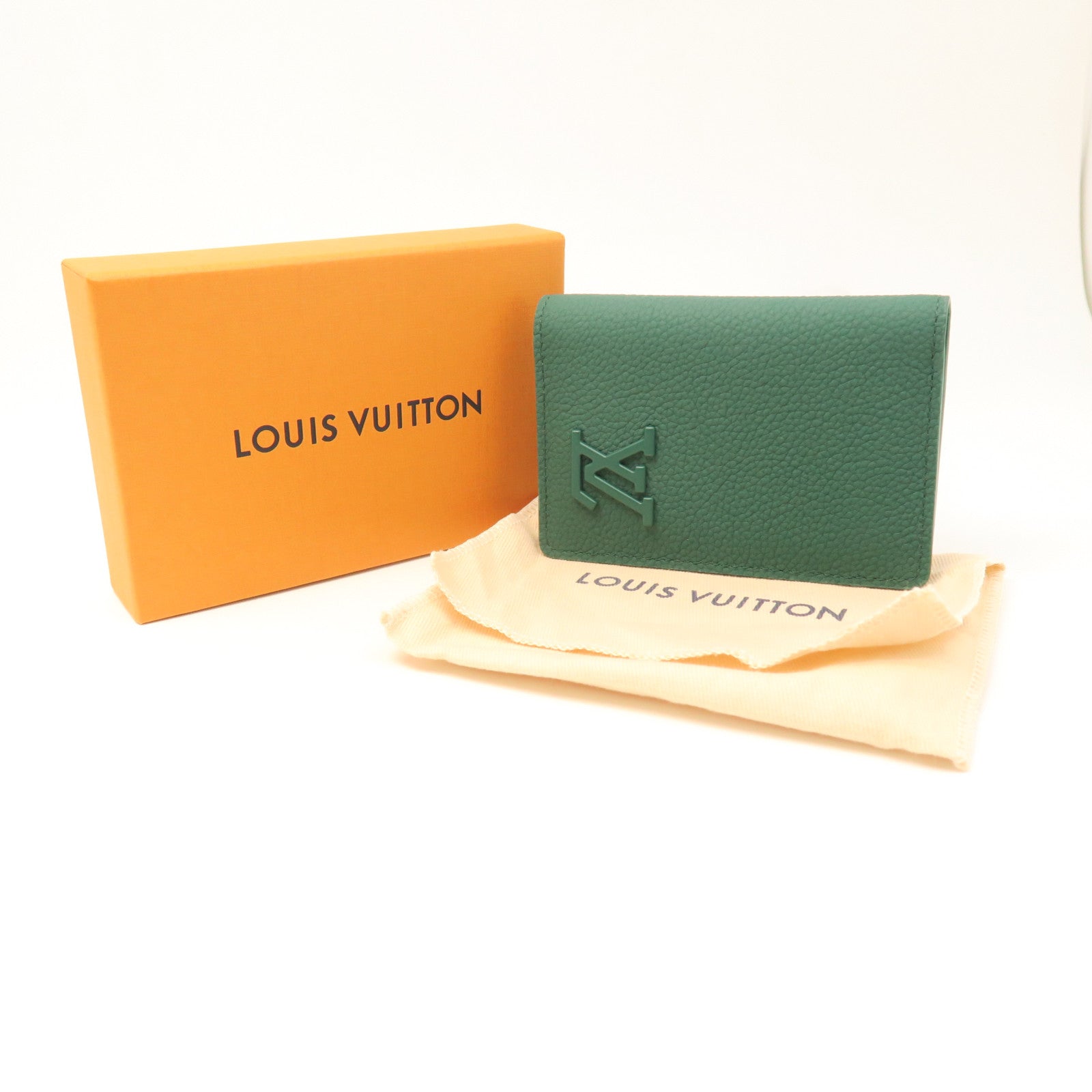 LOUIS VUITTON Cowhide Leather Aerogram Pocket Organizer Card Holder Green