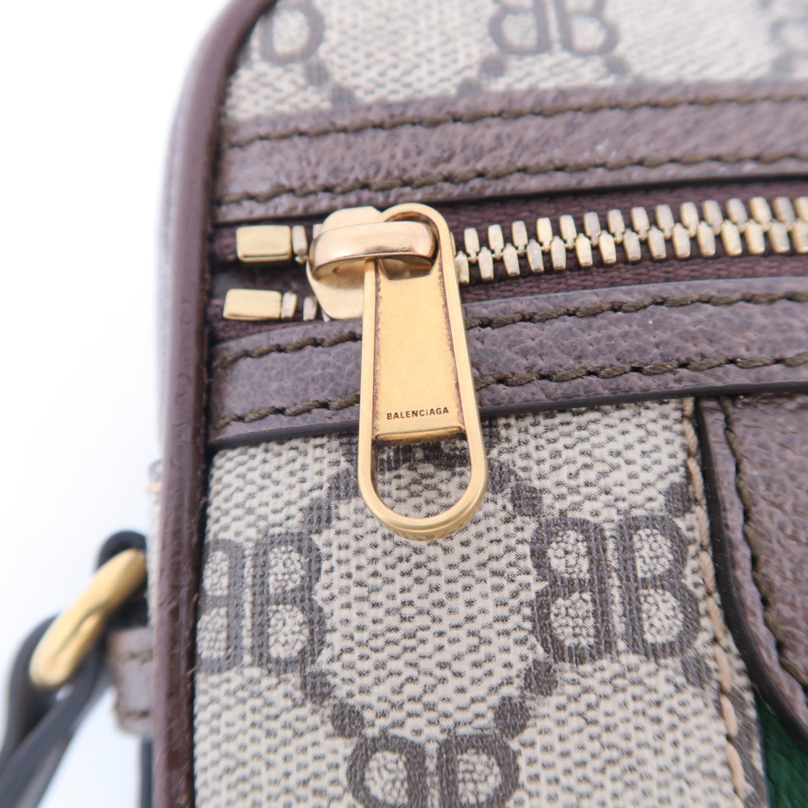 BALENCIAGA 帆布The Hacker Project金扣肩背袋啡色
