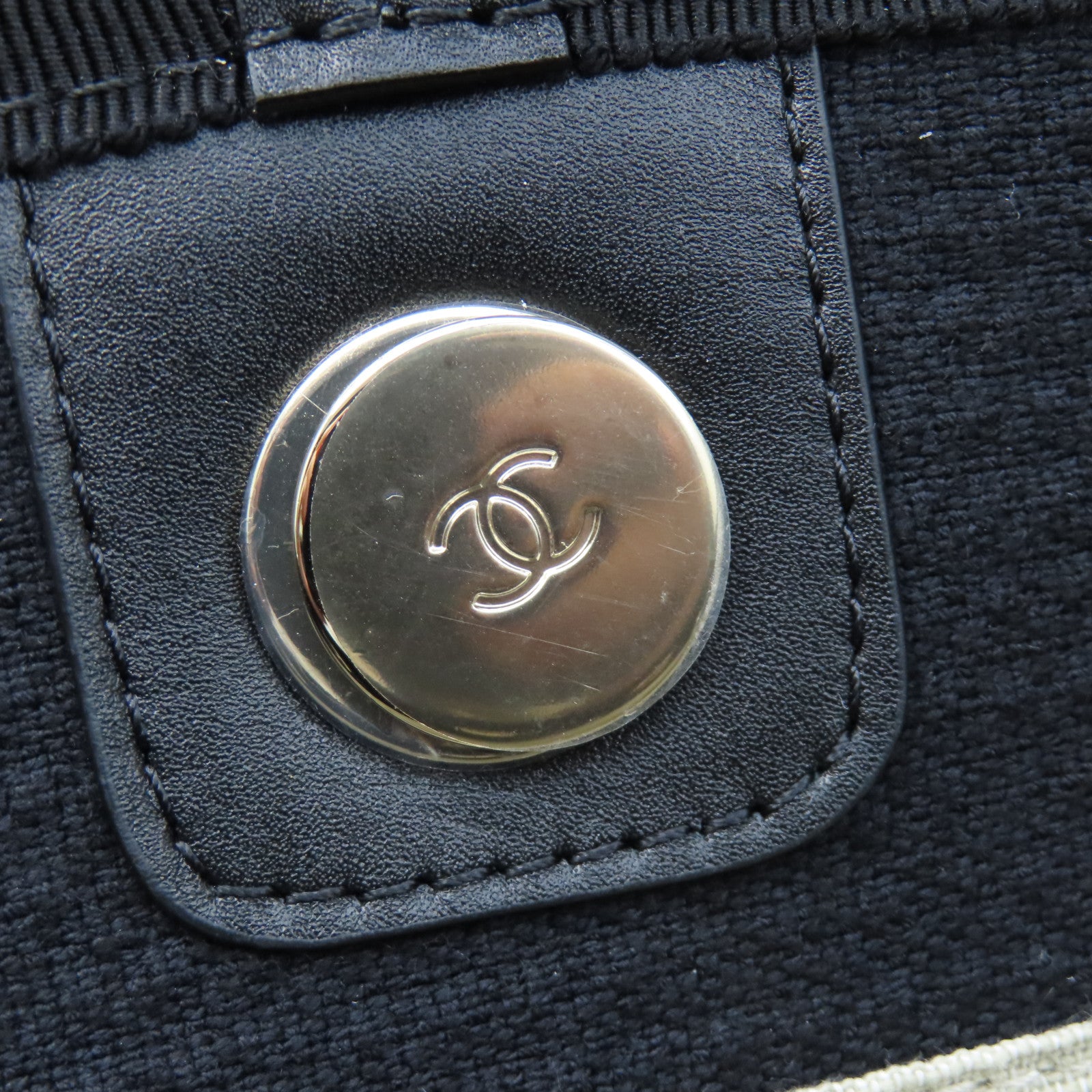 CHANEL 帆布Deauville Tote Medium銀扣手挽肩背兩用袋黑色