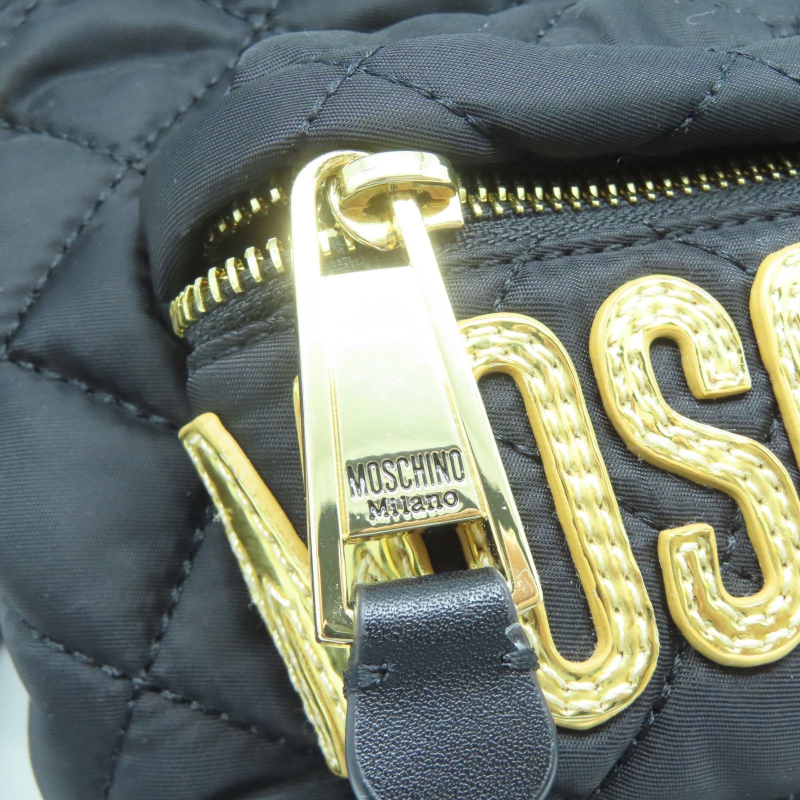 MOSCHINO 尼龍Mini Backpack背包金扣背包黑色