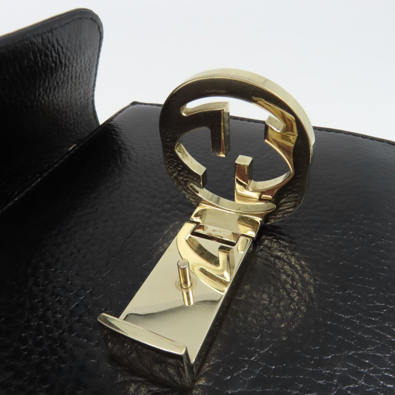 GUCCI 牛皮皮革Chain Shoulder Bag金扣鏈帶肩背袋黑色
