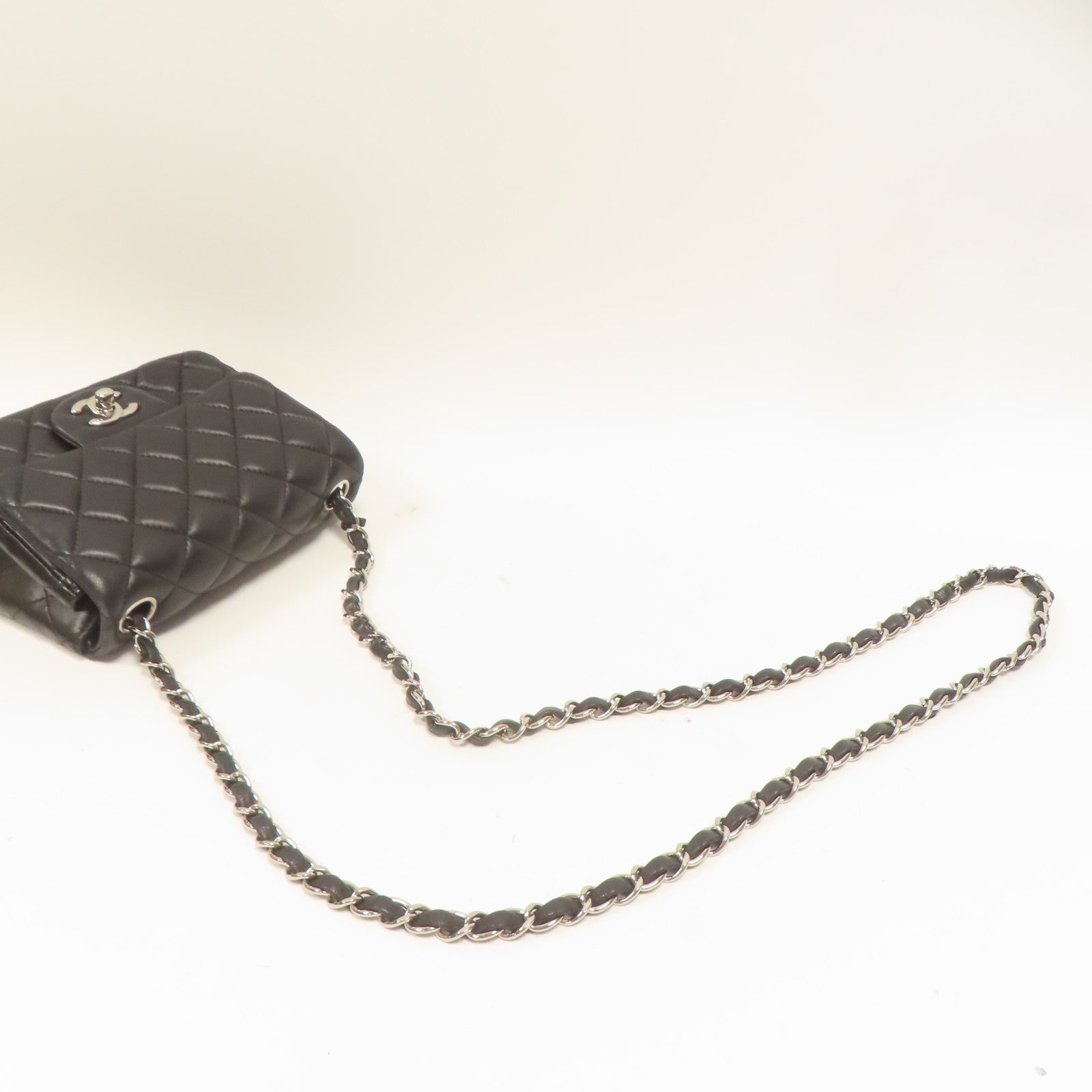 CHANEL 菱格羊皮皮革Chain Shoulder銀扣黑色