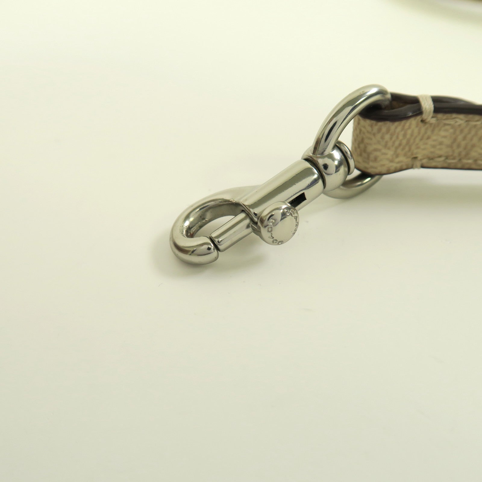 COACH 牛皮皮革2 Way Shoulder銀扣手挽肩背兩用袋米色