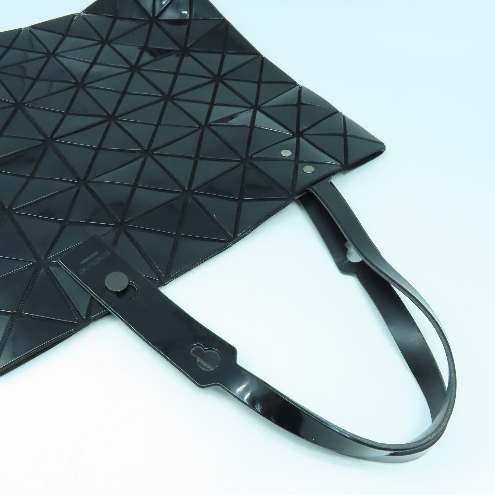 me ISSEY MIYAKE PVC Bao Bao銀扣手挽袋黑色