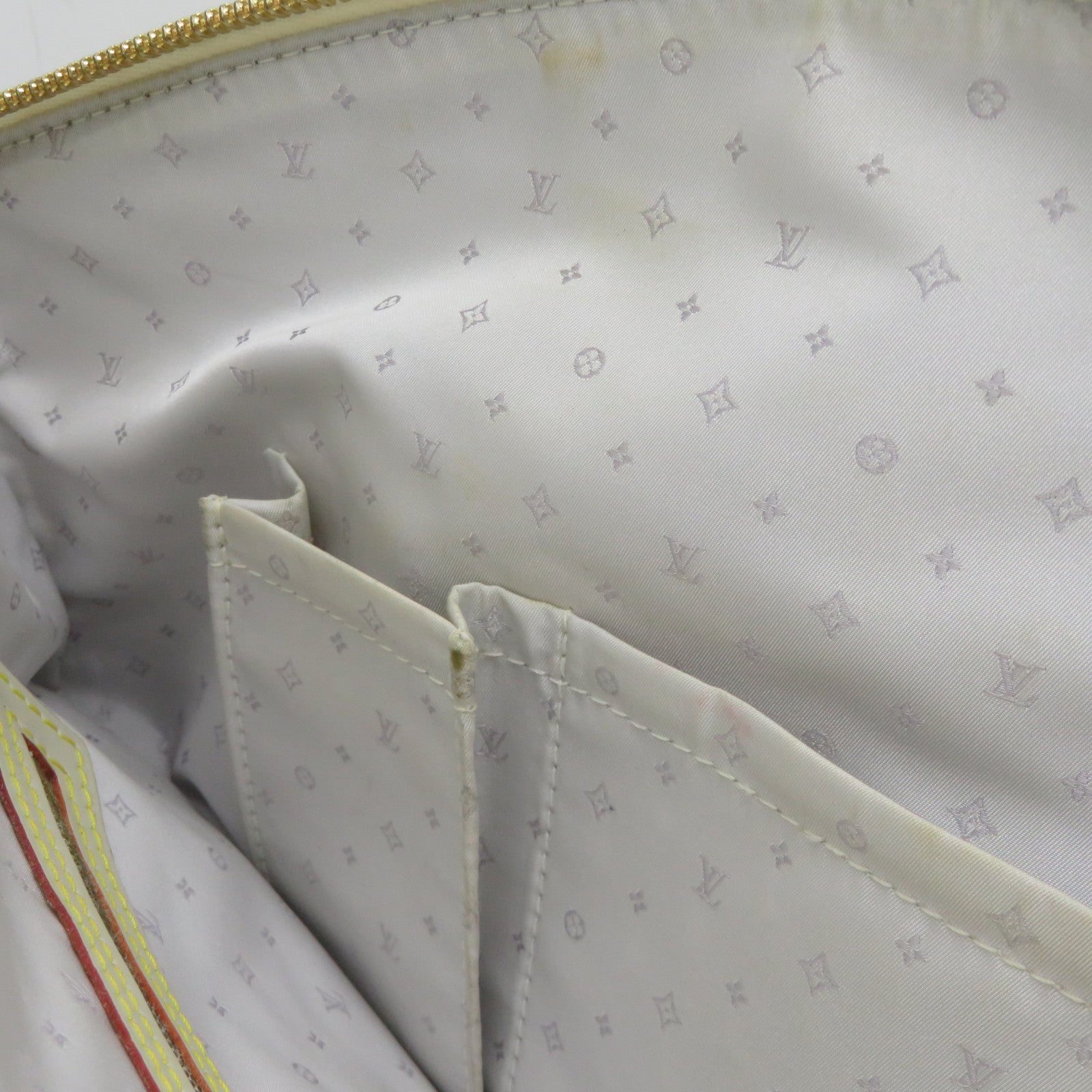LOUIS VUITTON [Sharp Discount] Suhali Leather Lockit Handle