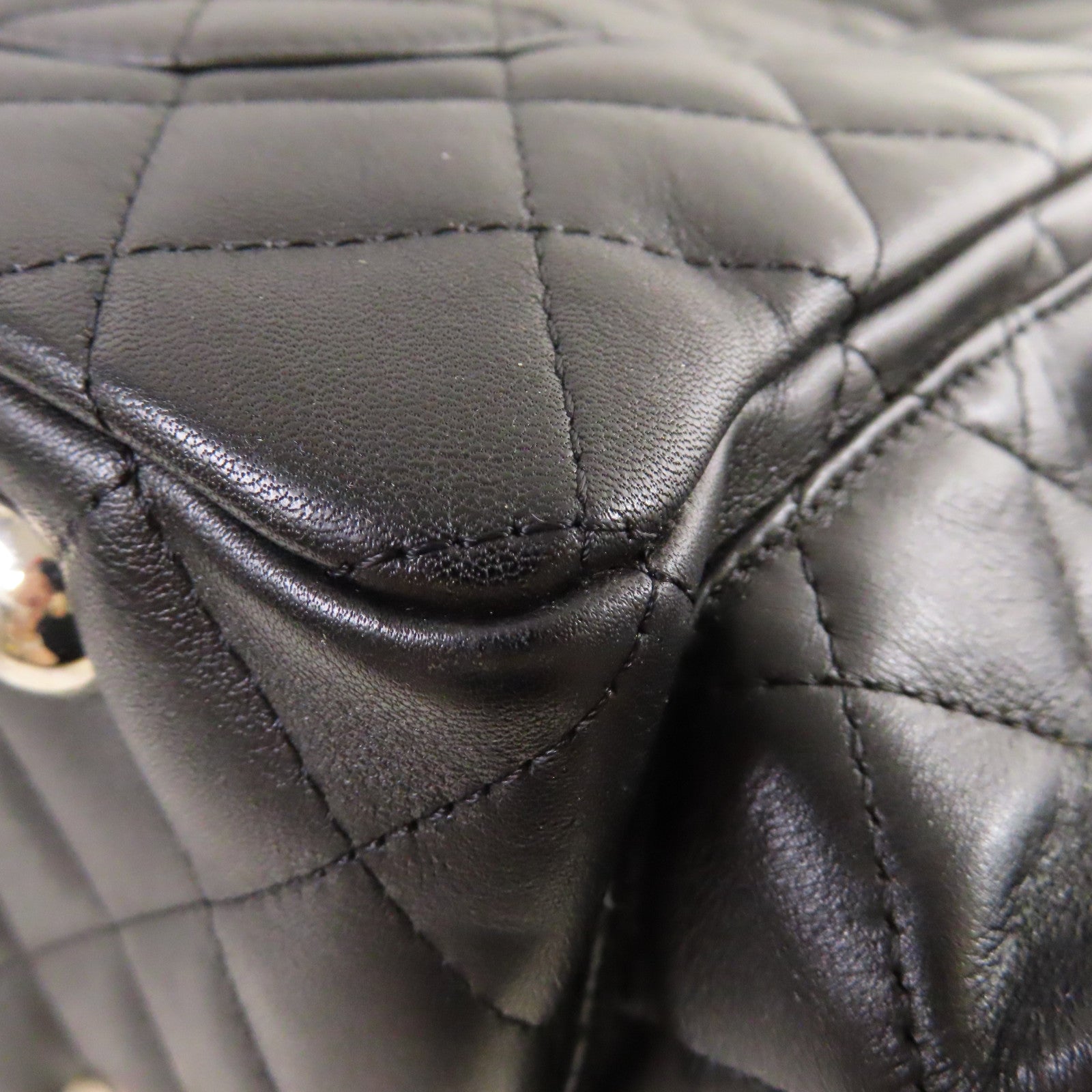 CHANEL 菱格牛皮皮革Cambon Shoulder Bag銀扣肩背袋黑色