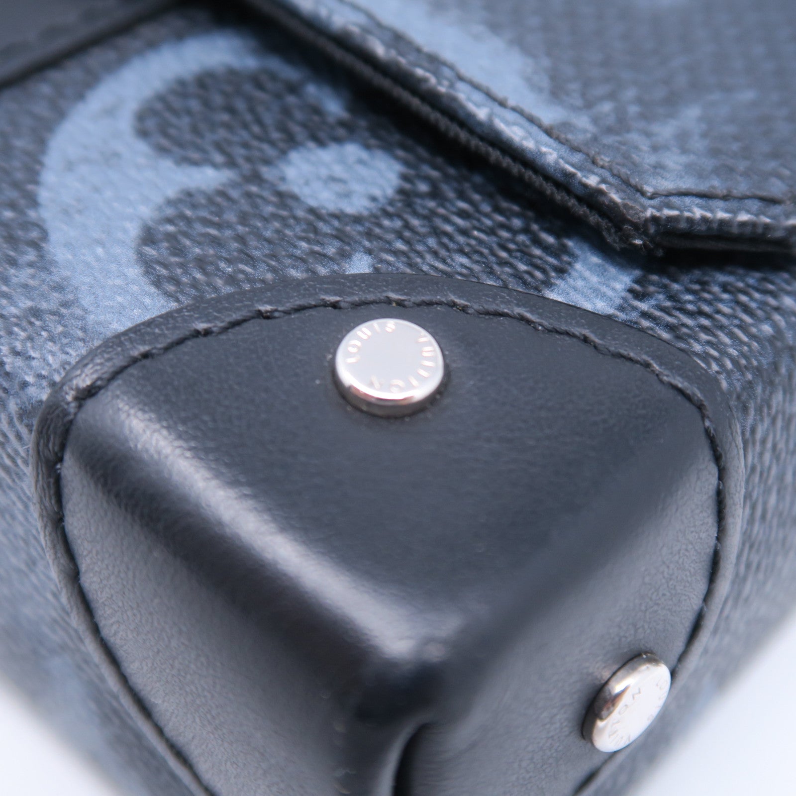 LOUIS VUITTON Monogram Pastel Trunk銀扣肩背袋黑色