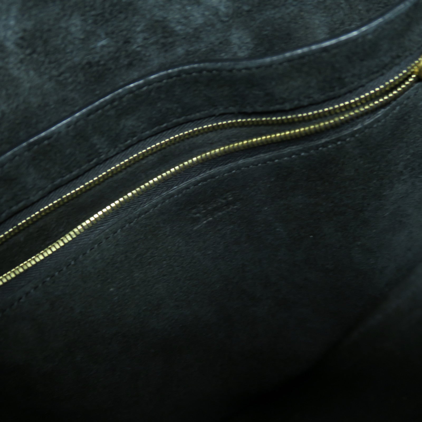 CELINE 牛皮皮革Shoulder Bag金扣肩背袋黑色