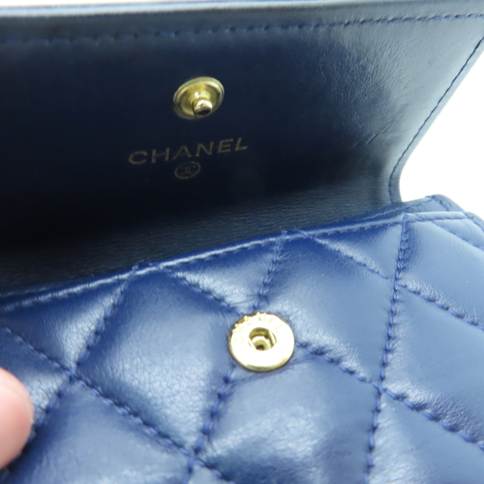 CHANEL 菱格羊皮皮革Card Case金扣卡片套海軍藍色