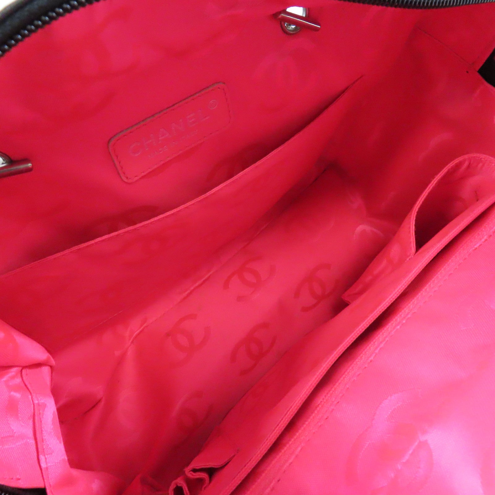 CHANEL 菱格牛皮皮革Cambon Shoulder Bag銀扣肩背袋黑色