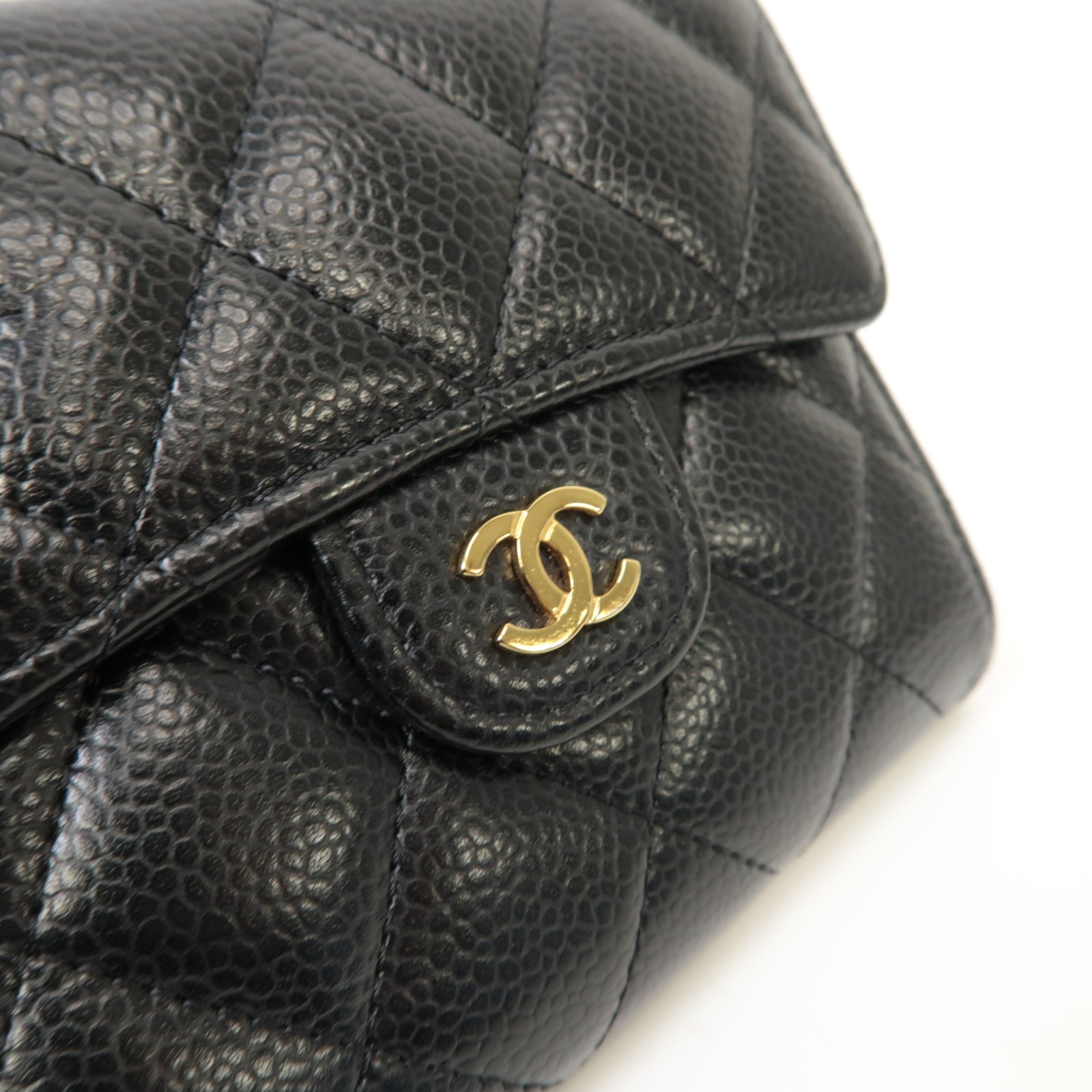 CHANEL 菱格Caviar皮革Classic Wallet金扣錢包黑色
