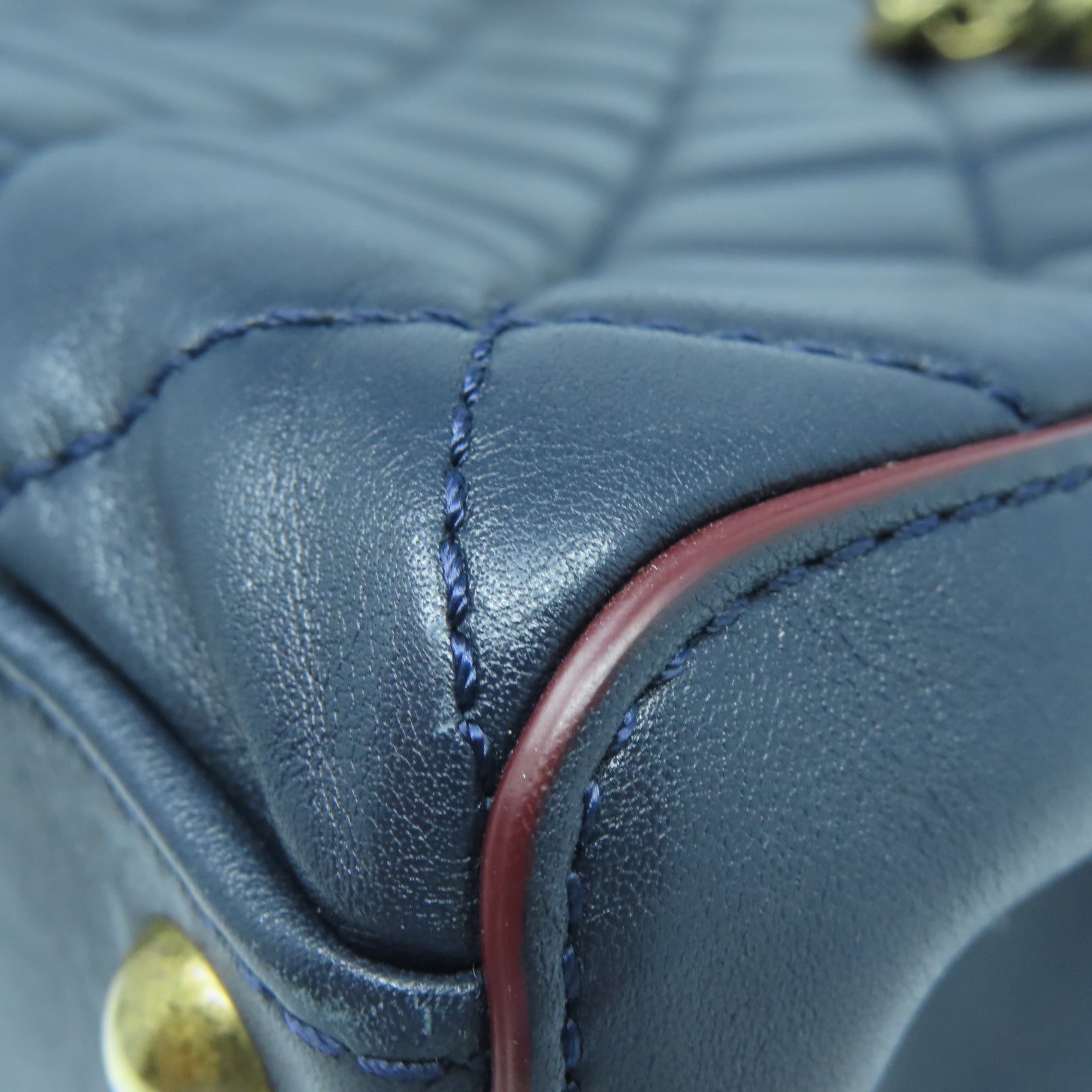 CHANEL 菱格牛皮皮革Chain Shoulder金扣鏈帶肩背袋藍色