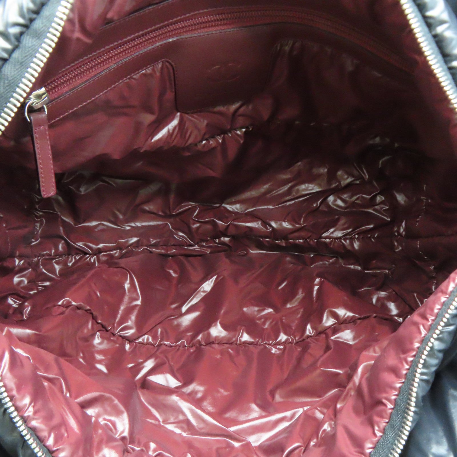 CHANEL 菱格尼龙Handbag银扣手挽袋黑色