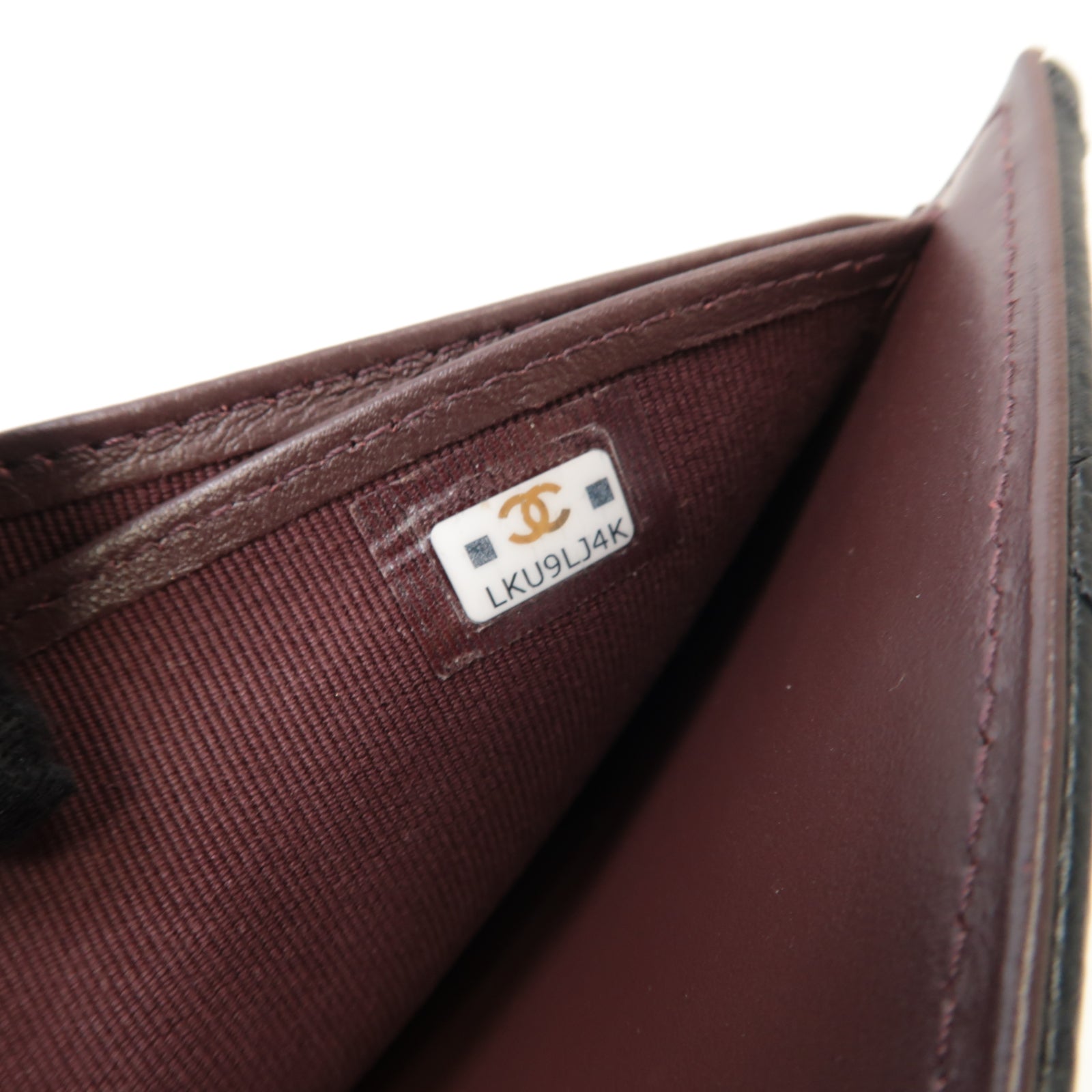 CHANEL 菱格Caviar皮革Classic Wallet金扣錢包黑色