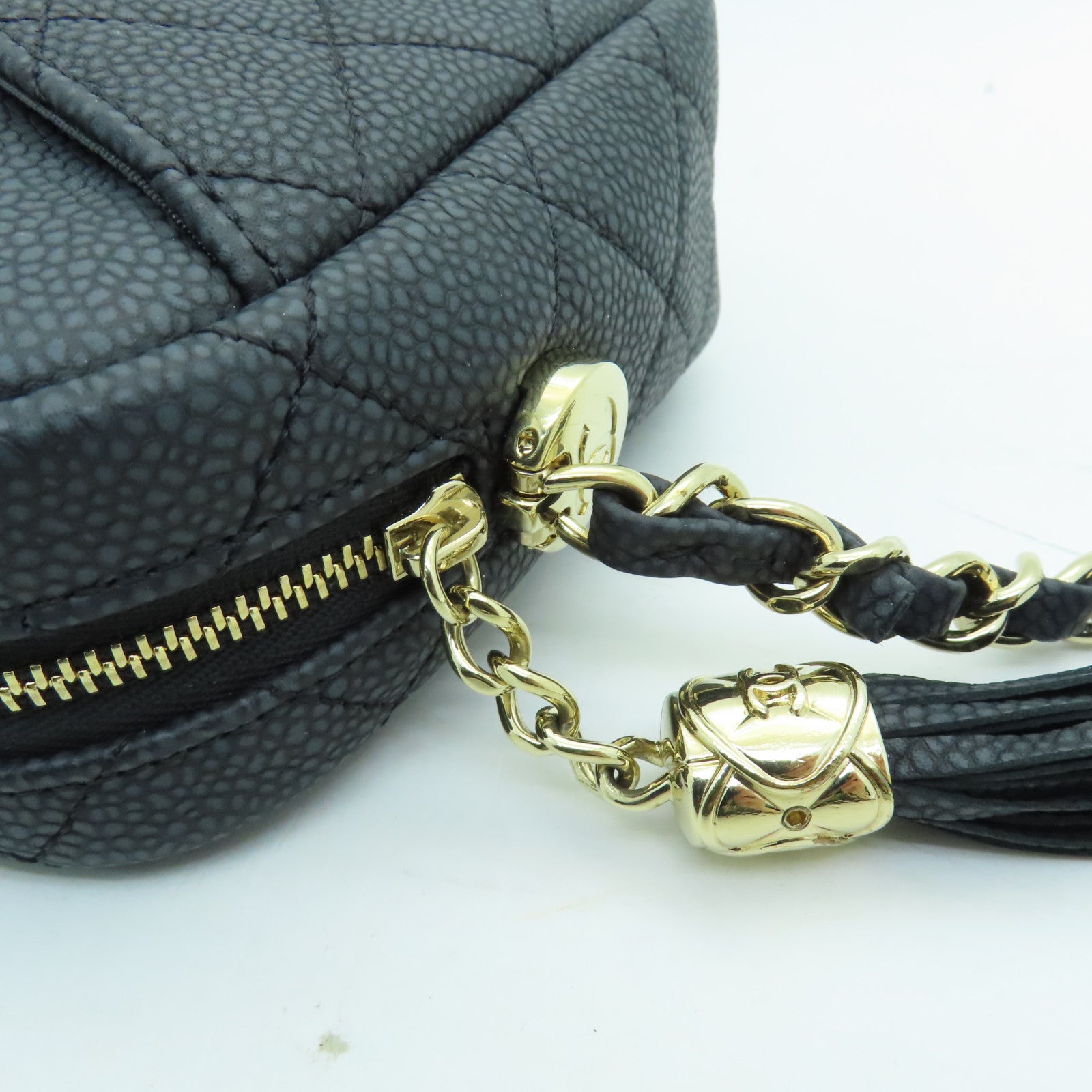 CHANEL Caviar Leather Chain Shoulder Bag Gold Buckle Chain Shoulder Bag Black