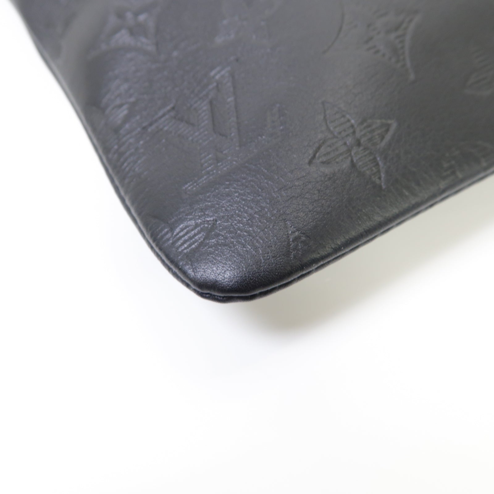 LOUIS VUITTON Monogram Shadow Discovery Pochette手拿包黒色