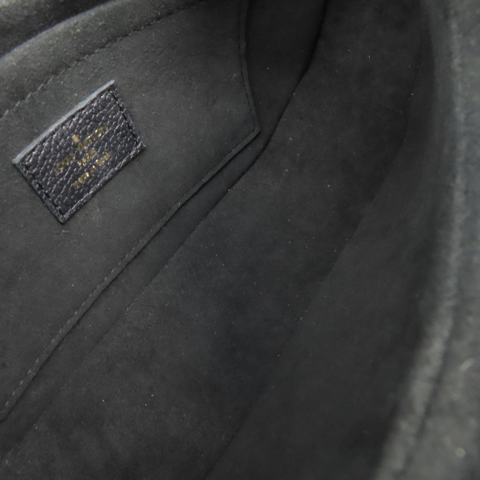 LOUIS VUITTON Monogram Emprinte Bagtelle金扣肩背袋黑色