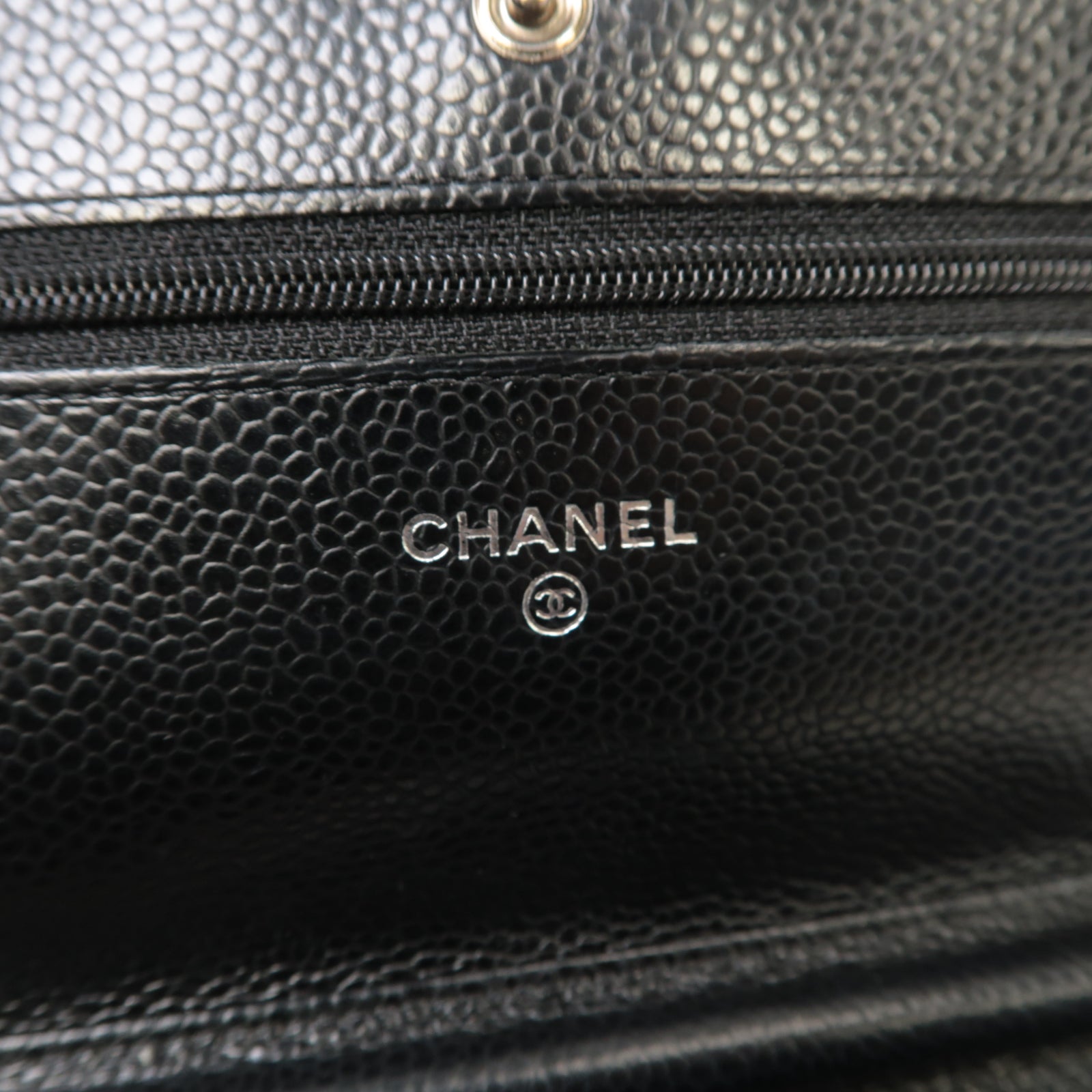 CHANEL 菱格Caviar皮革WOC銀扣鏈帶肩背袋黑色