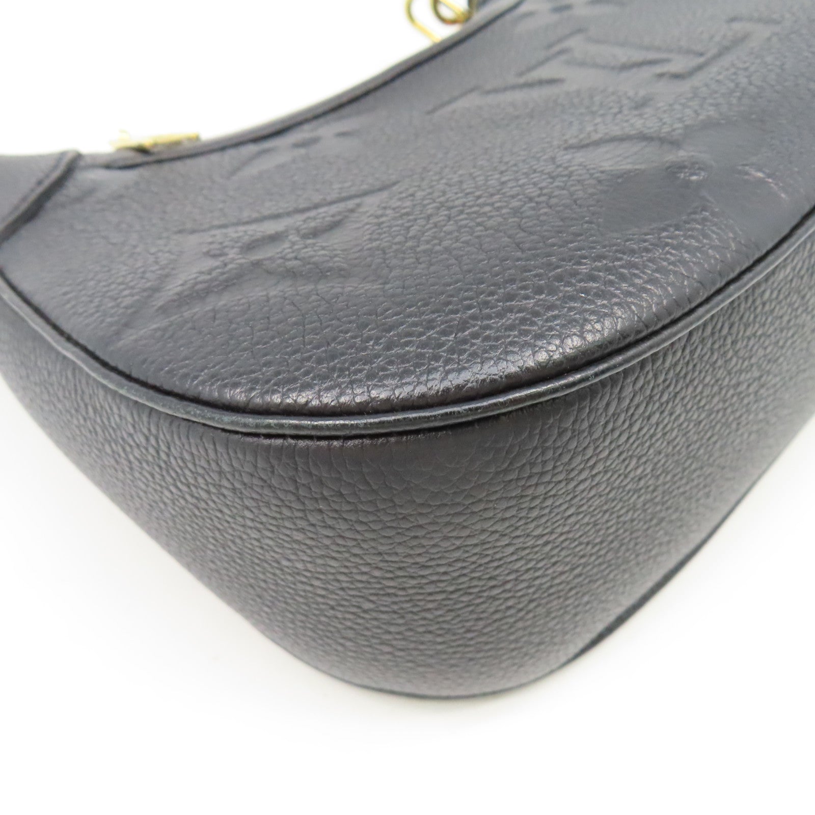 LOUIS VUITTON Monogram Emprinte Bagtelle金扣肩背袋黑色