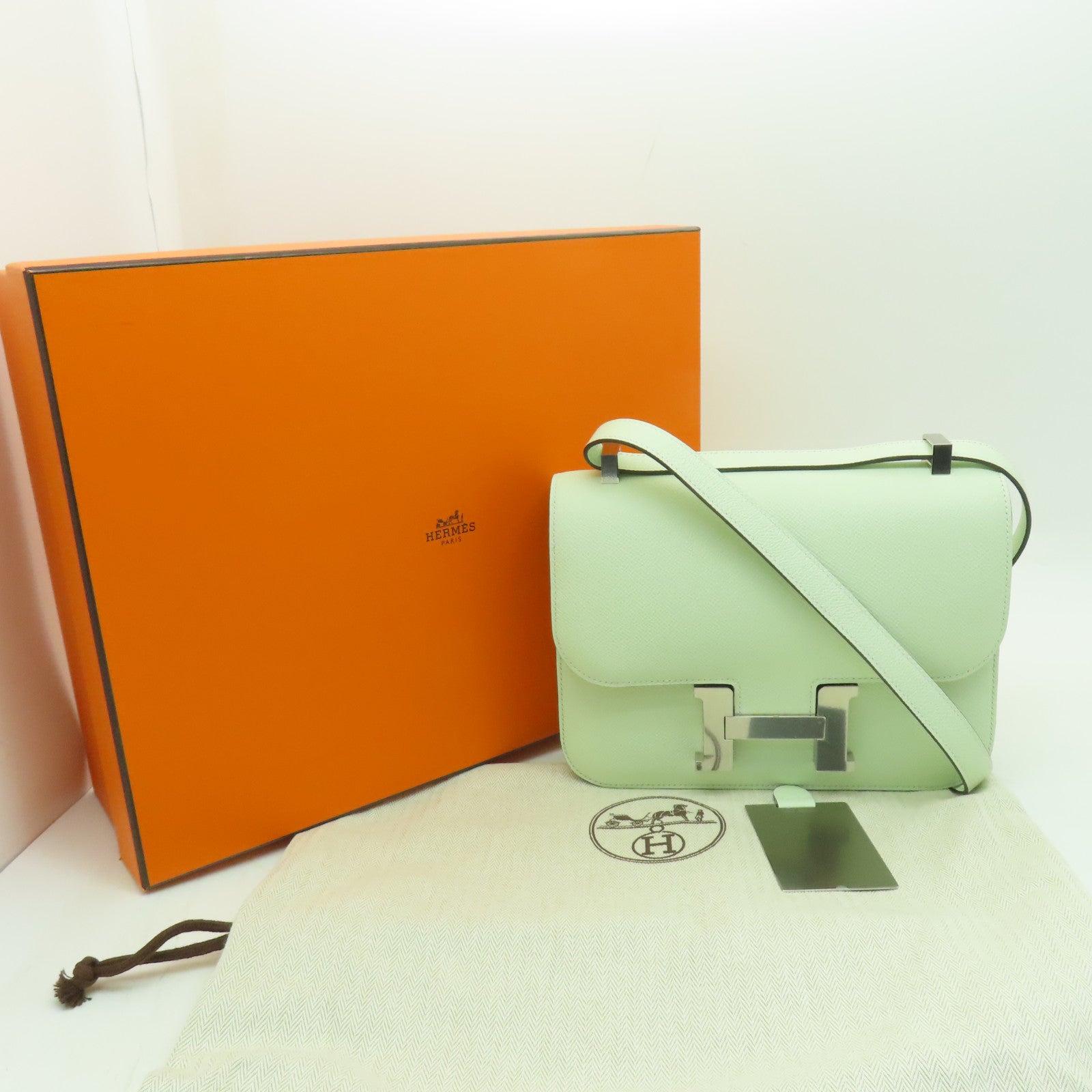 HERMES 【激減優惠】Epsom皮革Constance 24銀扣手挽肩背兩用袋淺綠色