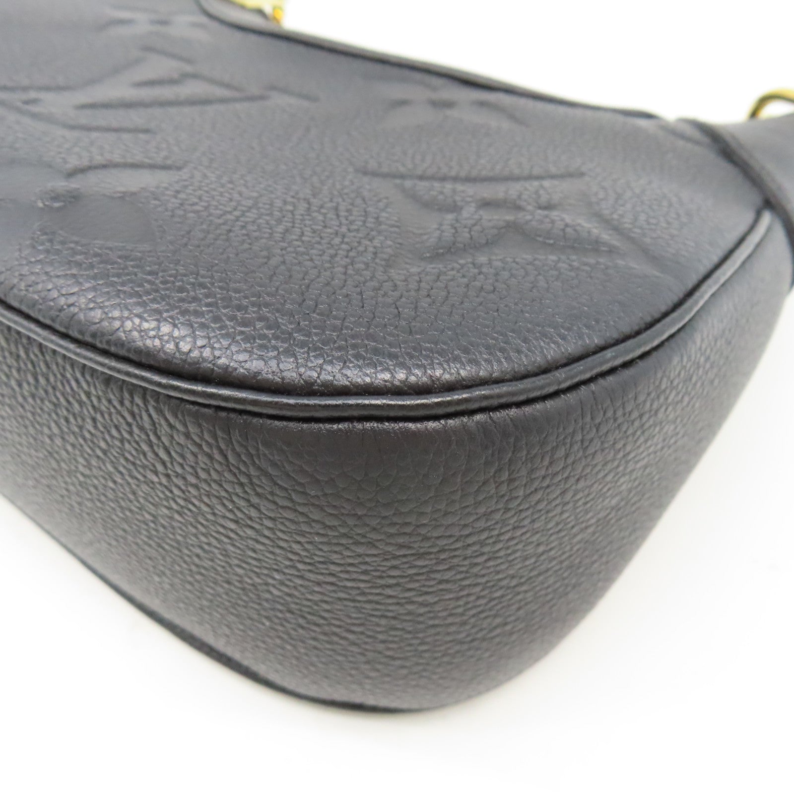 LOUIS VUITTON Monogram Emprinte Bagtelle金扣肩背袋黑色