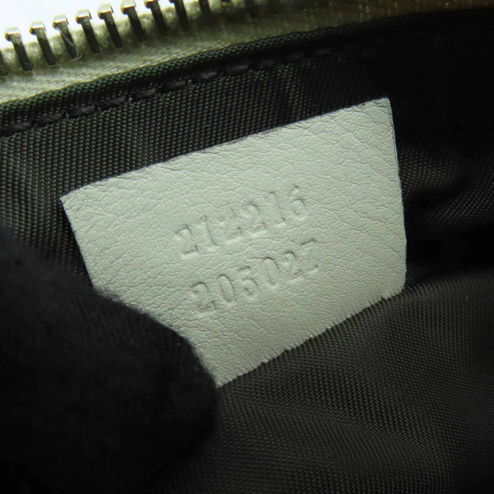 GUCCI 牛皮皮革Shoulder Bag金扣肩背袋白色