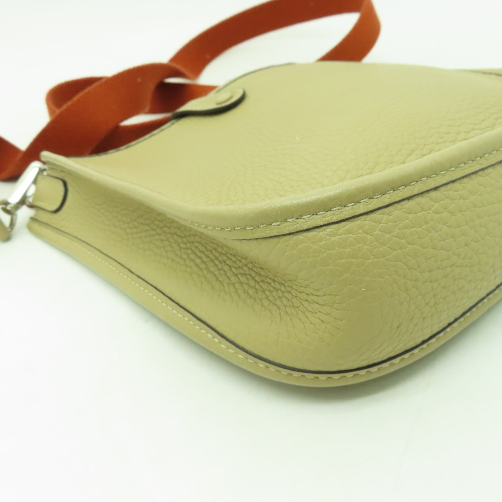 HERMES Clemence皮革Evelyne TPM肩背袋米色