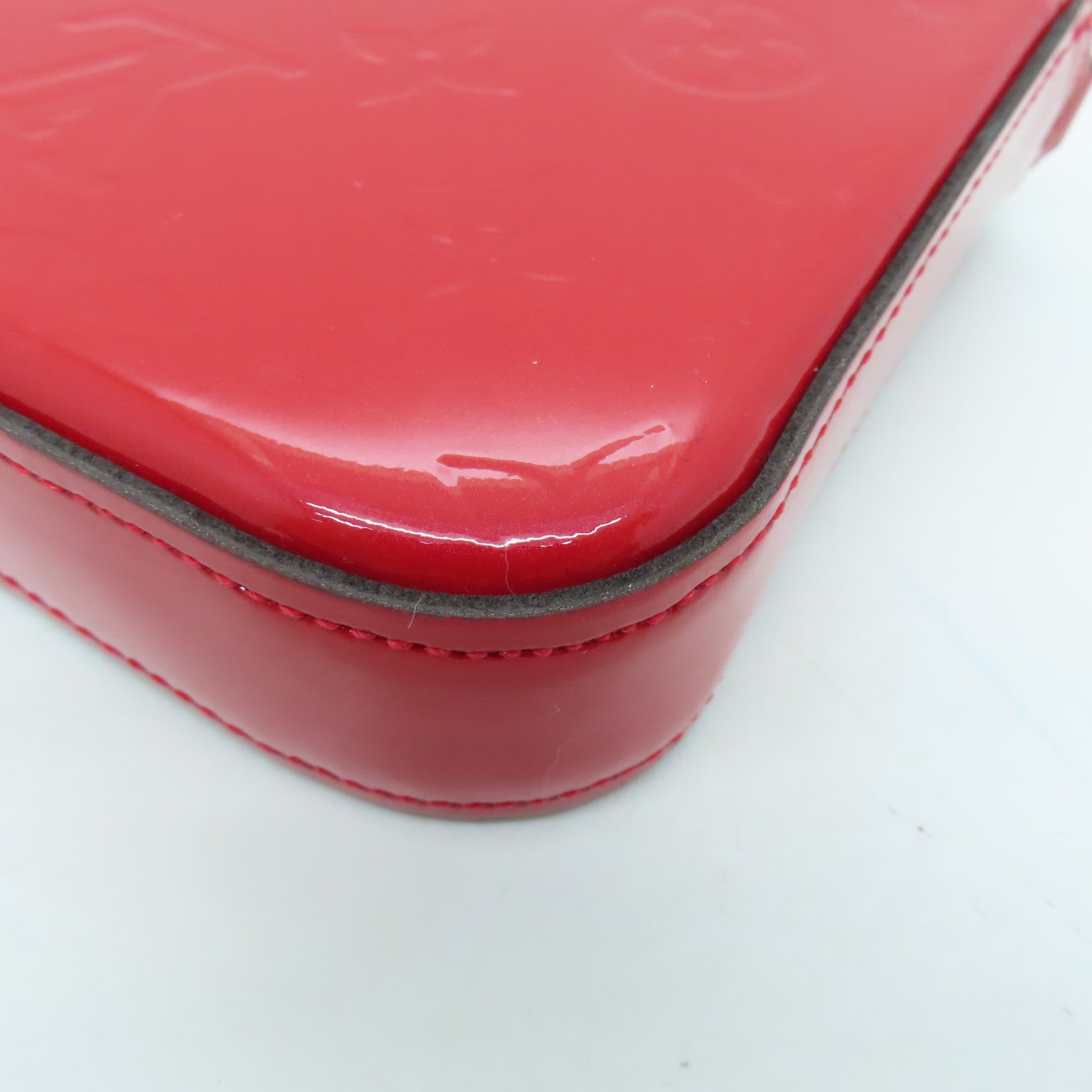 LOUIS VUITTON 【激減優惠】Vernis Pochette Felicie金扣肩背袋紅色
